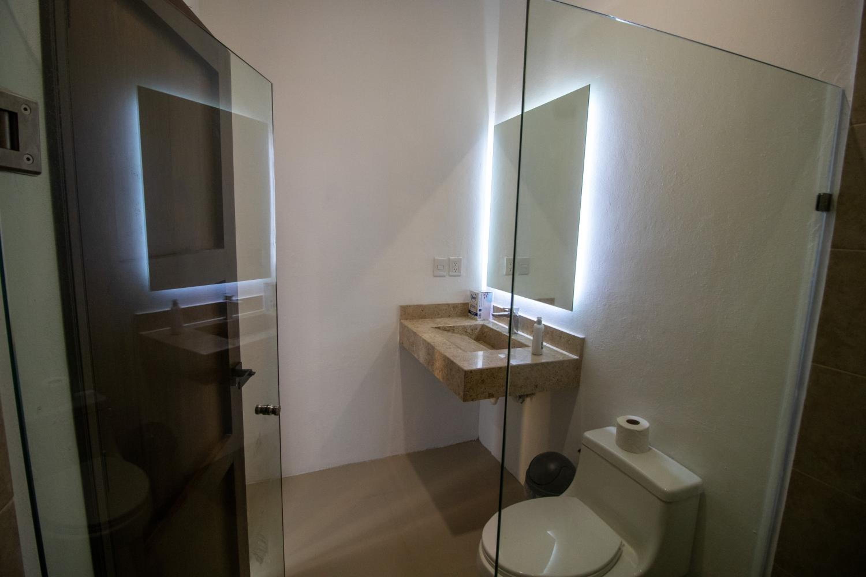 Double Room With Private Bathroom photo 3
