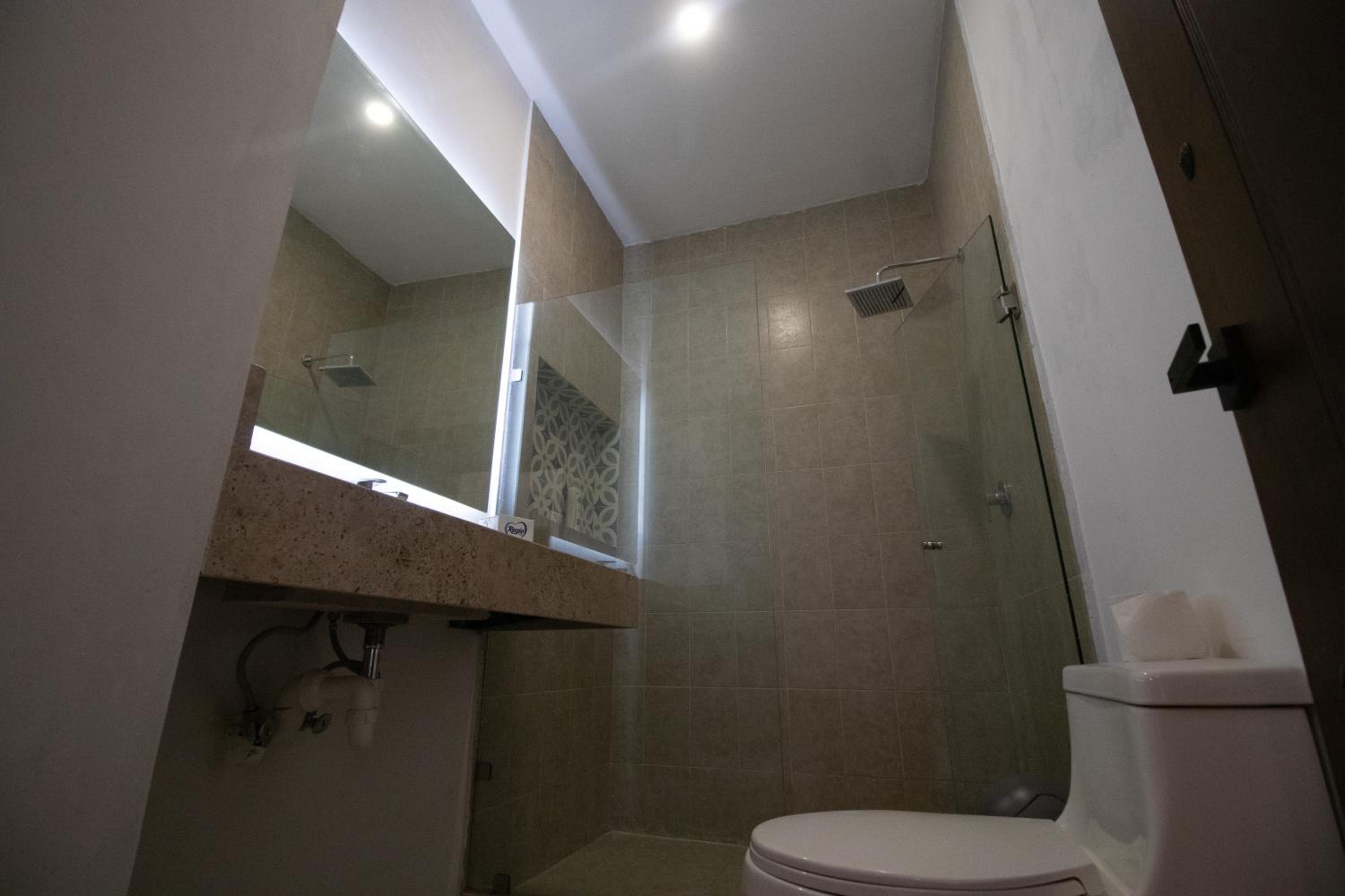Double Room With Private Bathroom photo 2