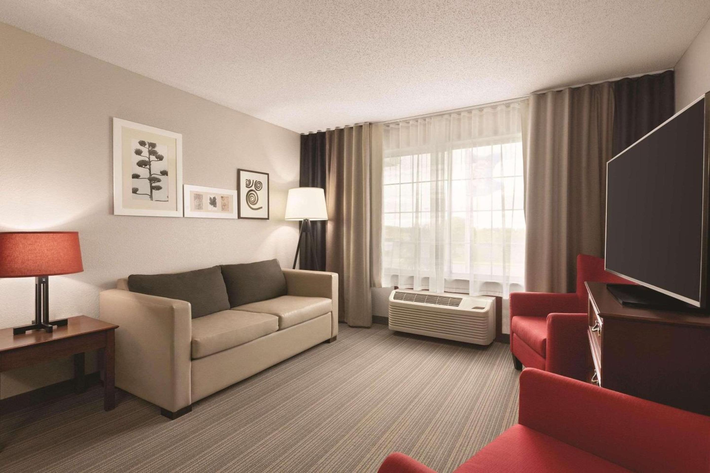 King Suite - Non Smoking photo 1