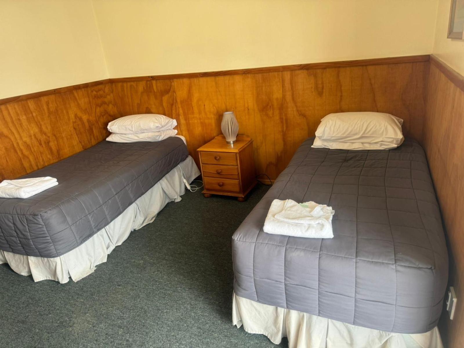 Double or Twin Room with Private Bathroom - Photo 1