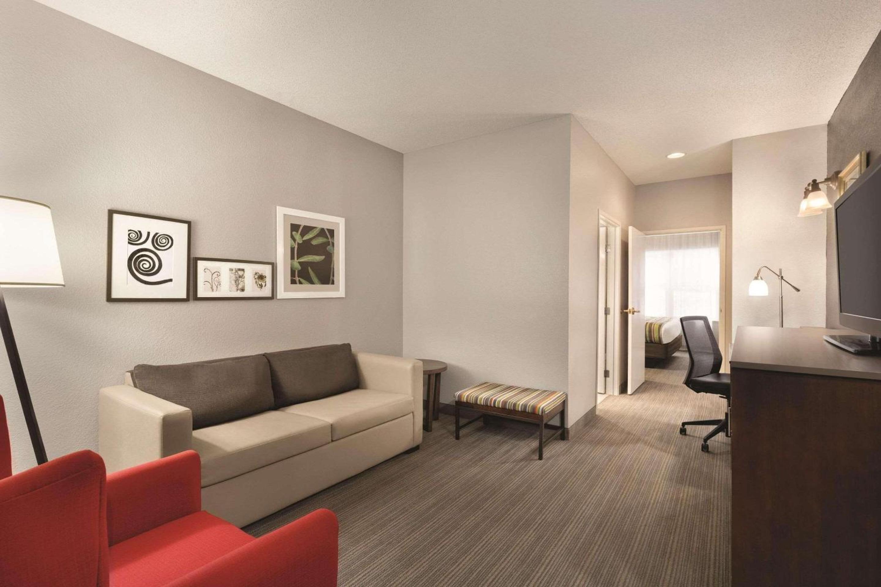 One-Bedroom King Suite - Photo 1
