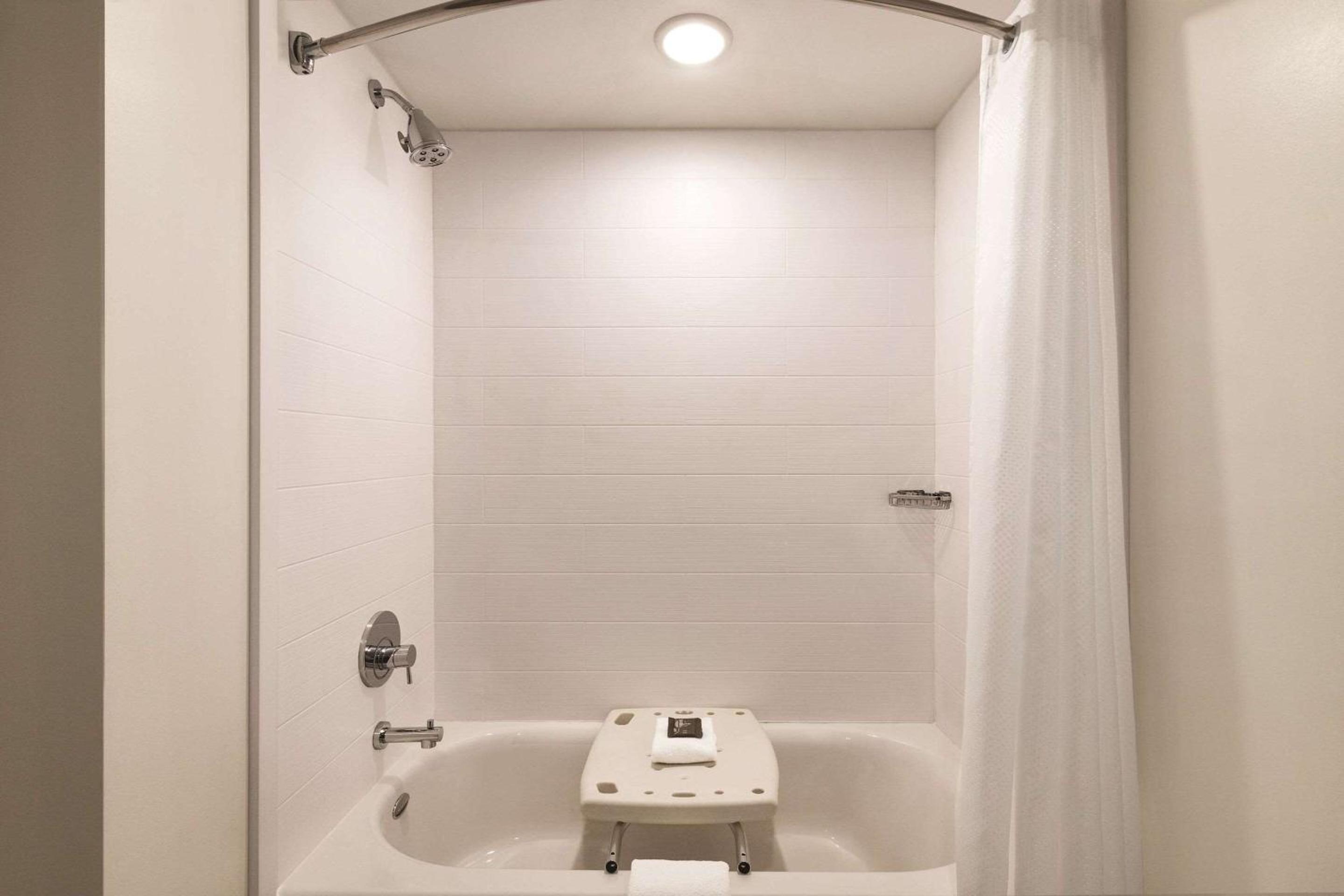 Studio Suite with Two Queen Beds and Fireplace-Balcony - Photo 1