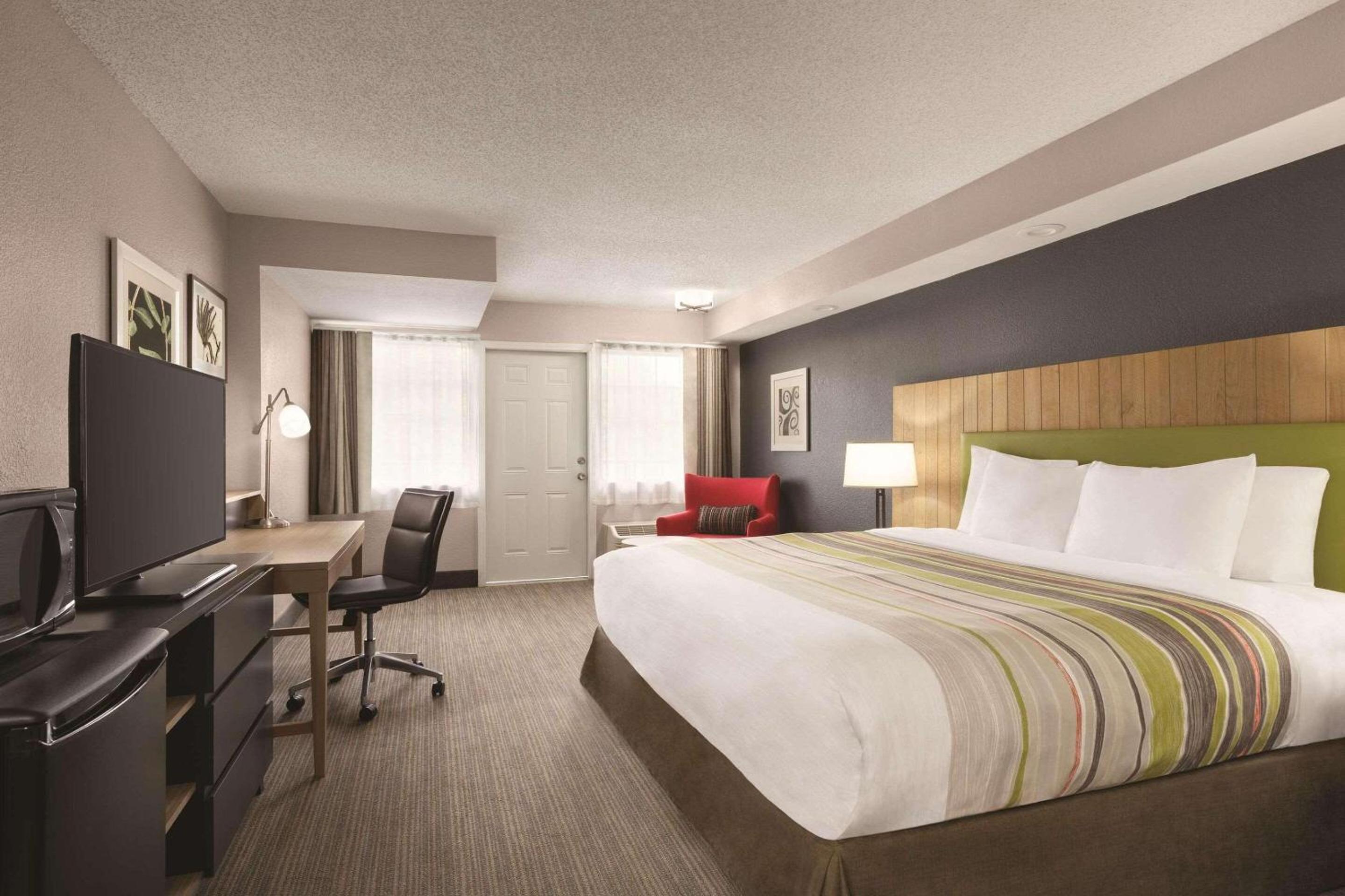 Premium King Room - Non-Smoking