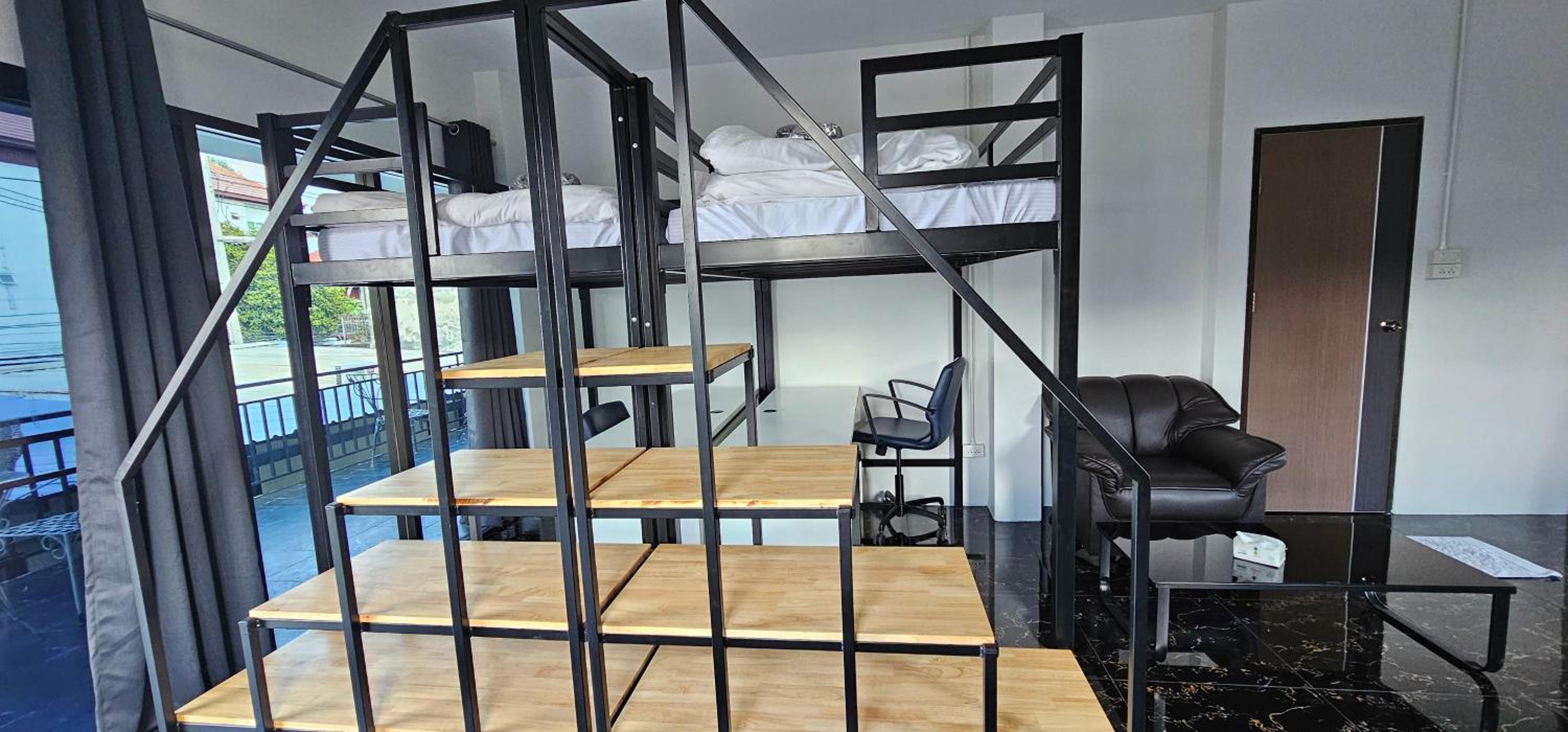 Superior Quadruple Room - Photo 7