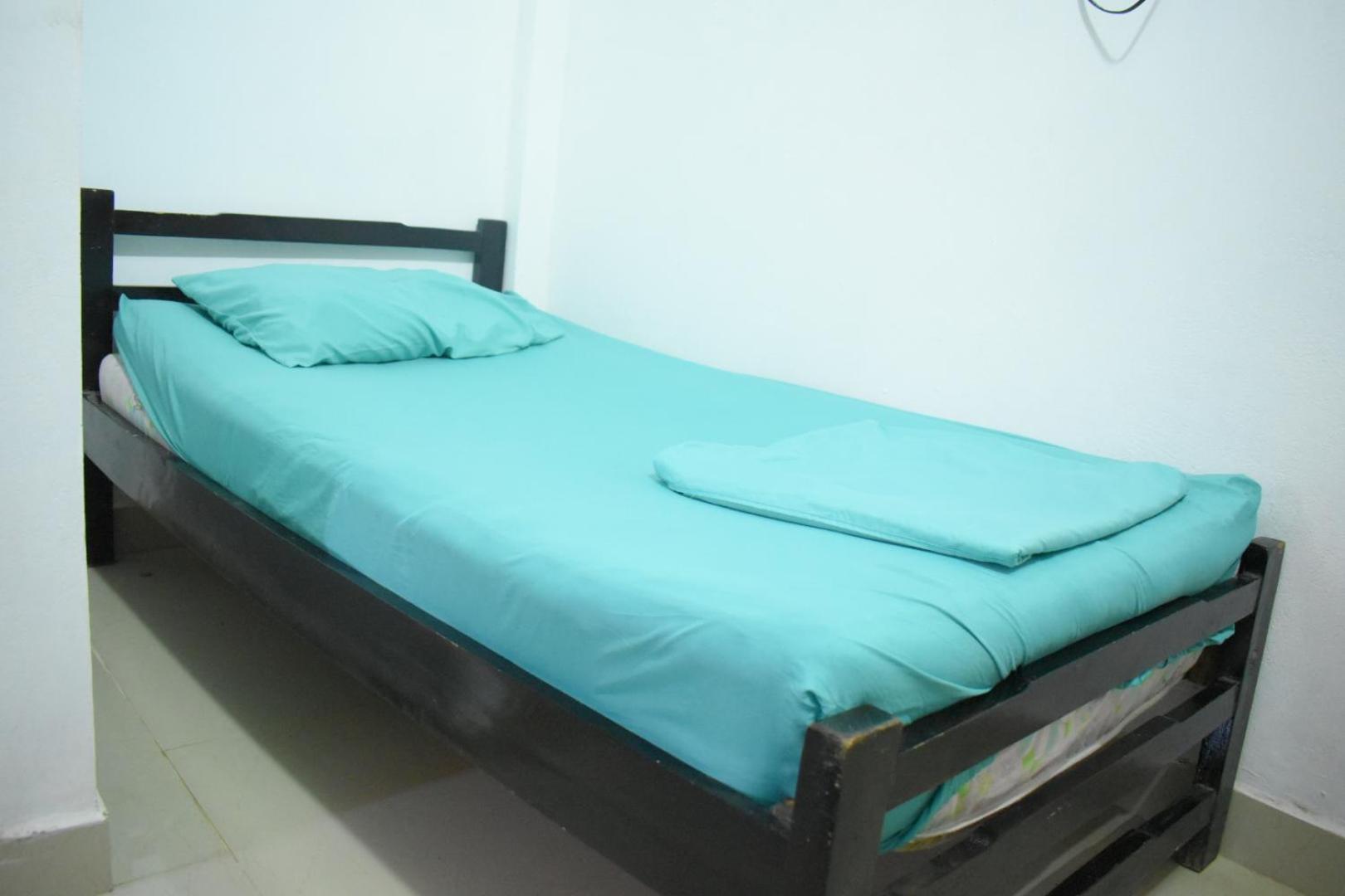 Standard Twin Room photo 2