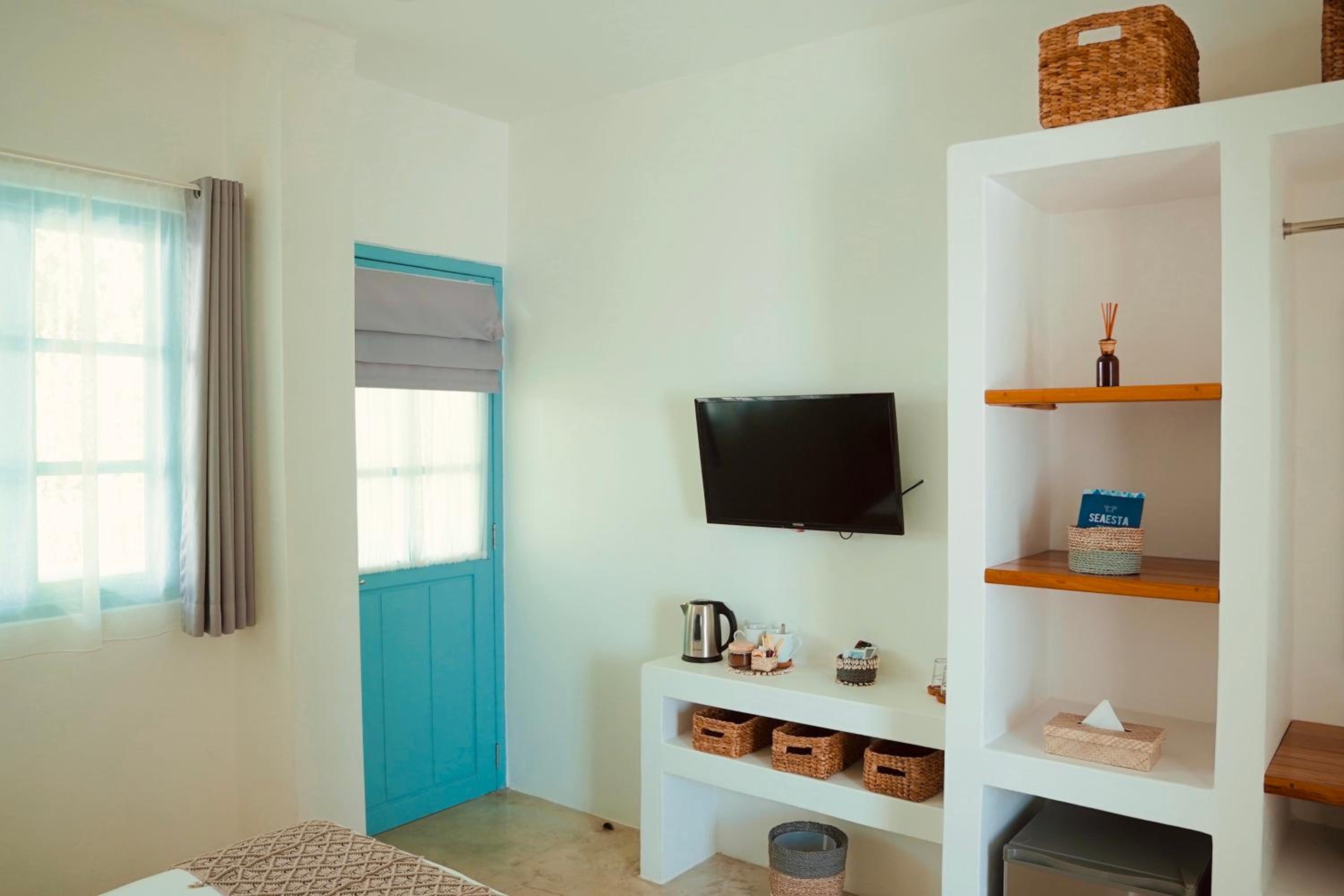 Twin Room with Private Bathroom photo 3