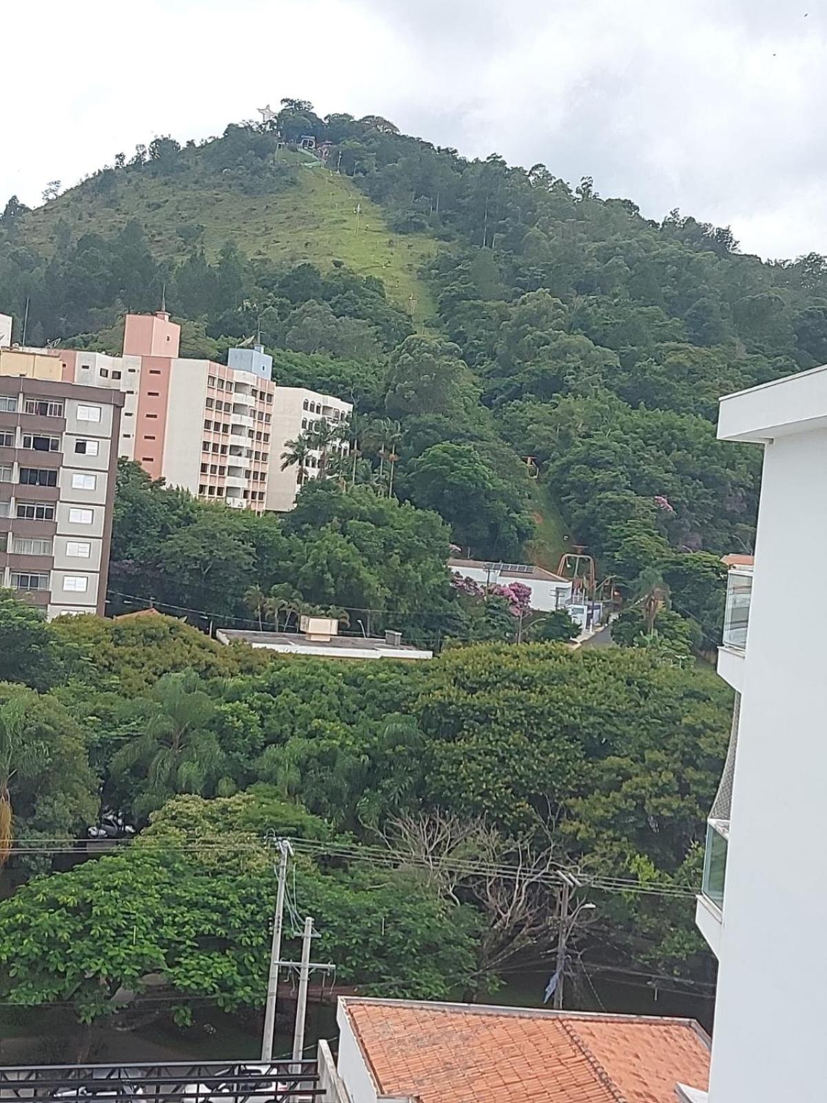 Apartment with Balcony photo 3