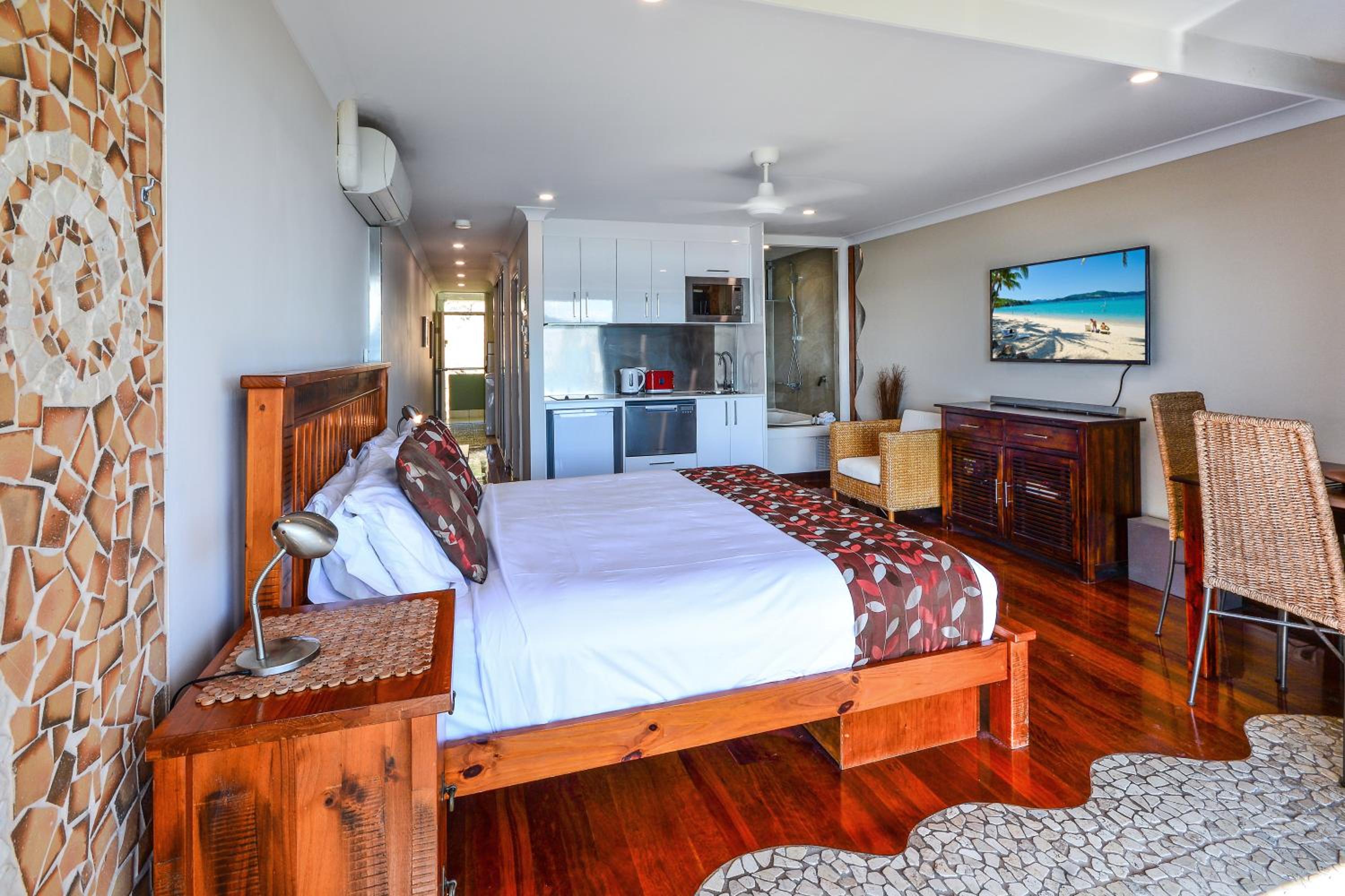 Studio Apartment photo 1