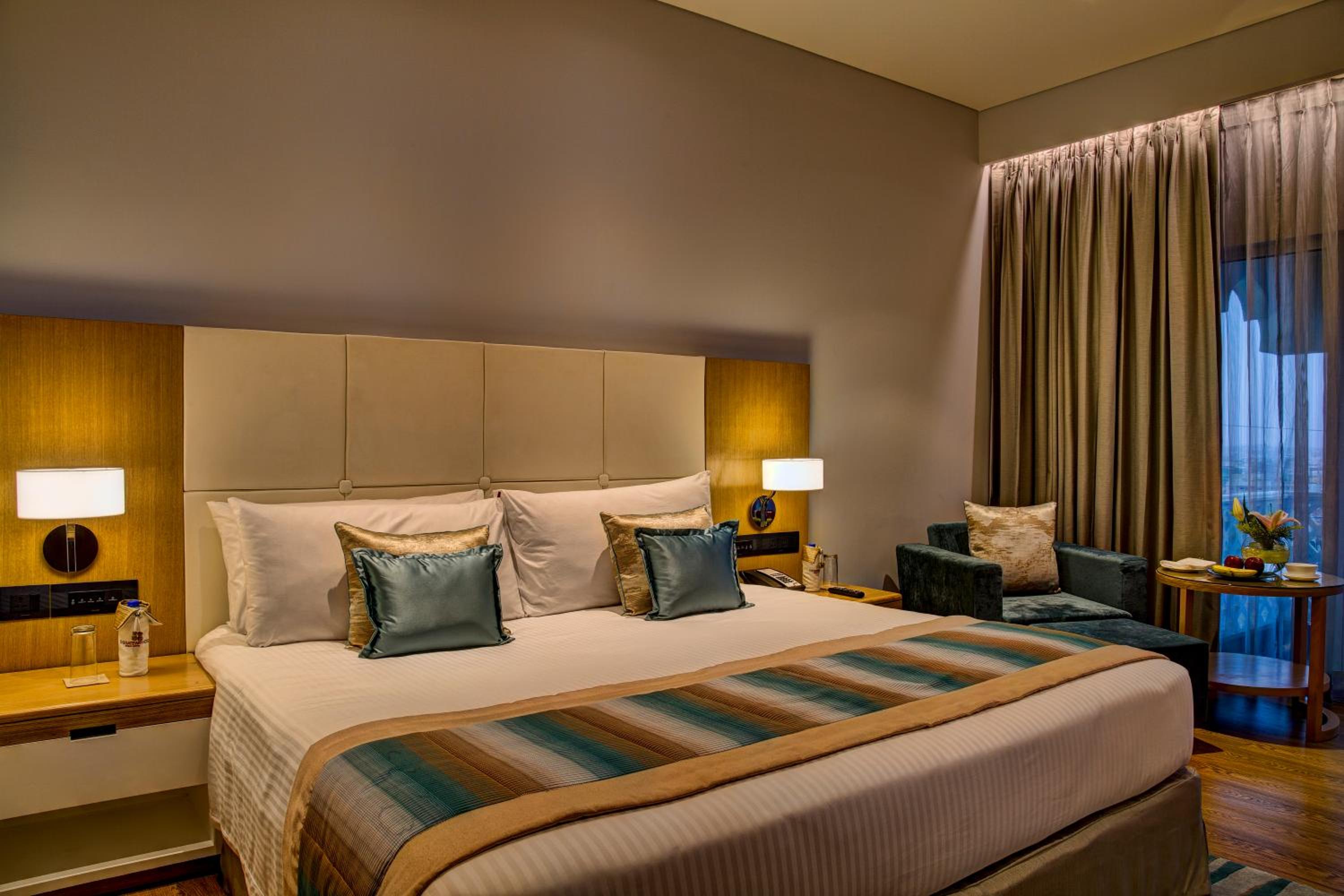 Excutive King Room with Balcony