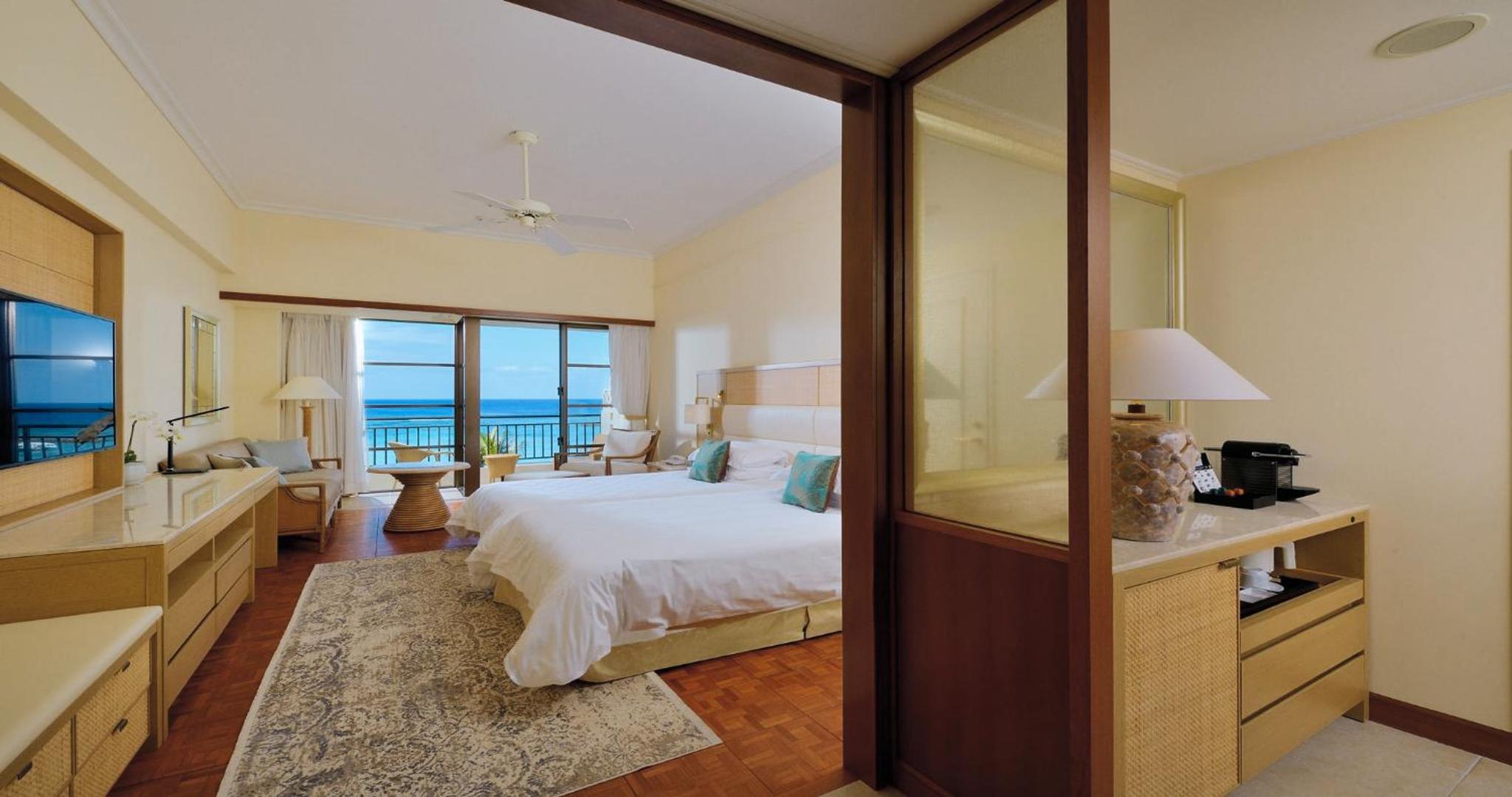 Club Elegant Ocean Front - Lounge access