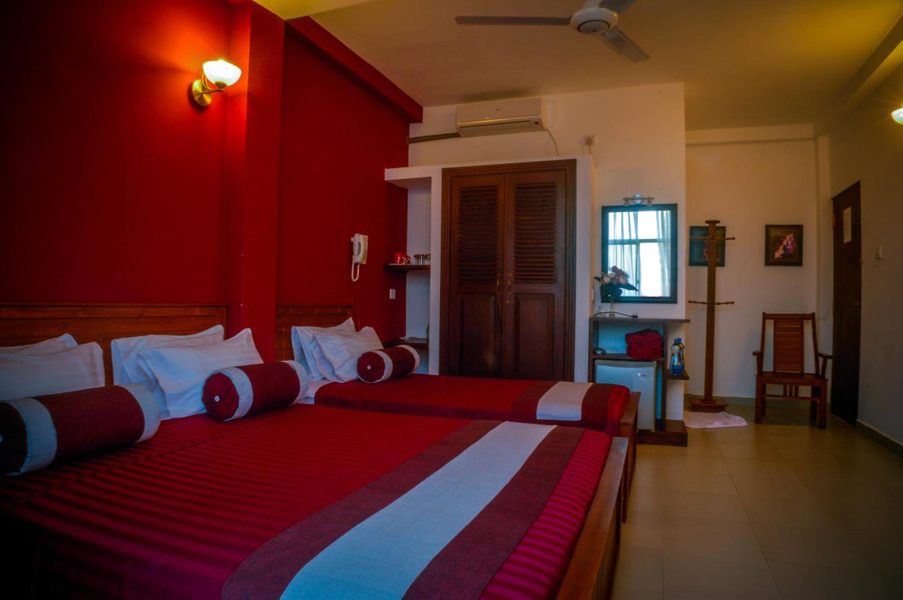 Deluxe Triple Room with Sea View photo 3