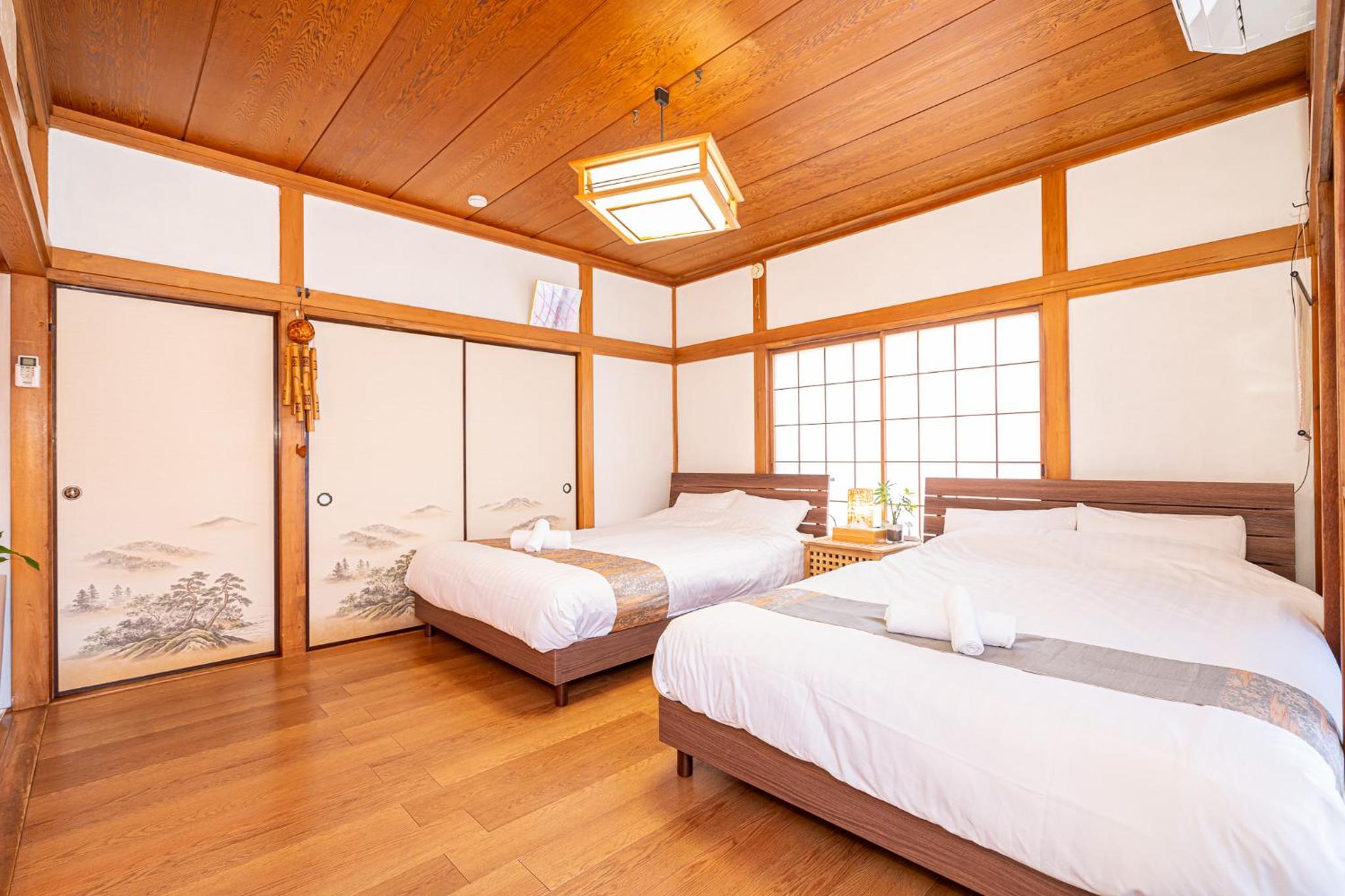 Four-Bedroom House photo 2