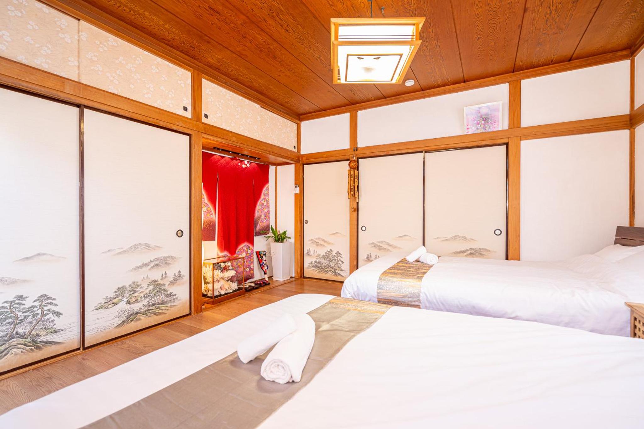 Four-Bedroom House photo 1