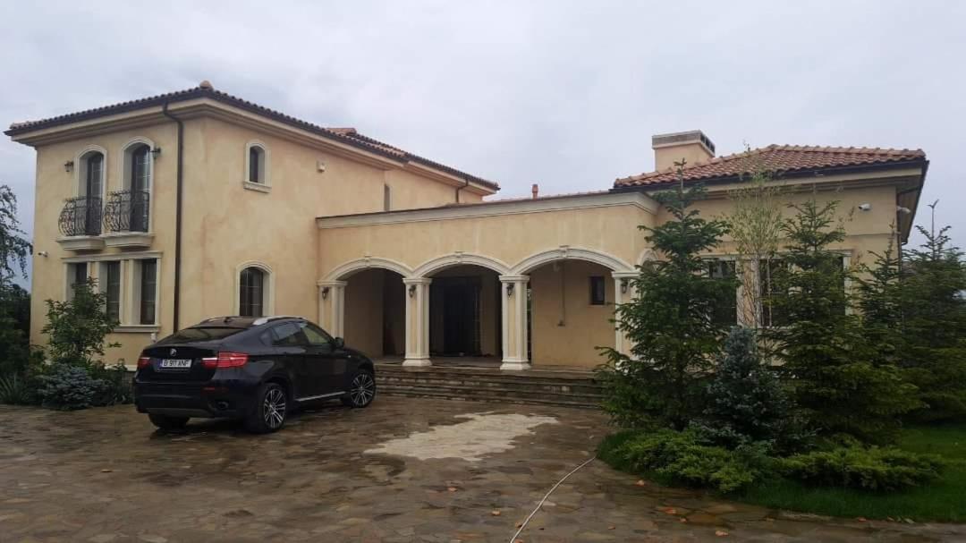 Villa With Private Pool photo 2