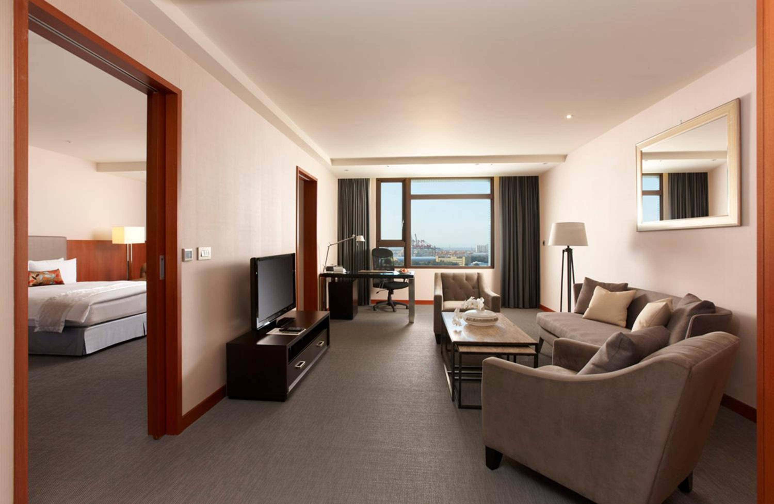 Suite with City View photo 1