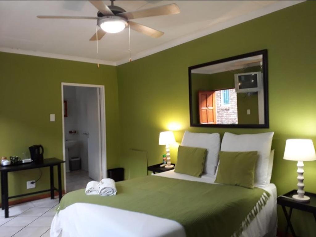 Standard Double Room with Fan photo 1