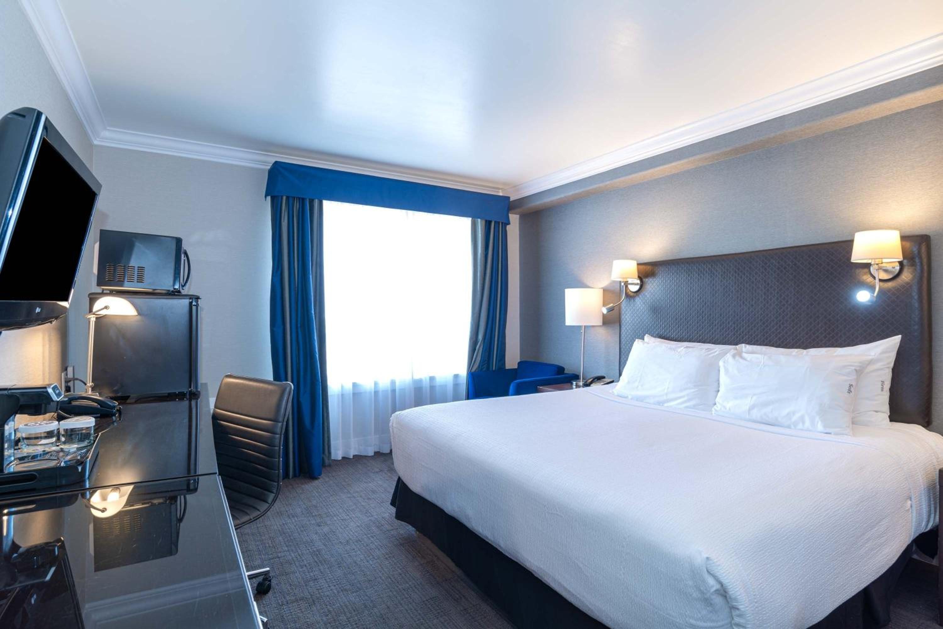 Standard Room, 1 King Bed - Photo 1