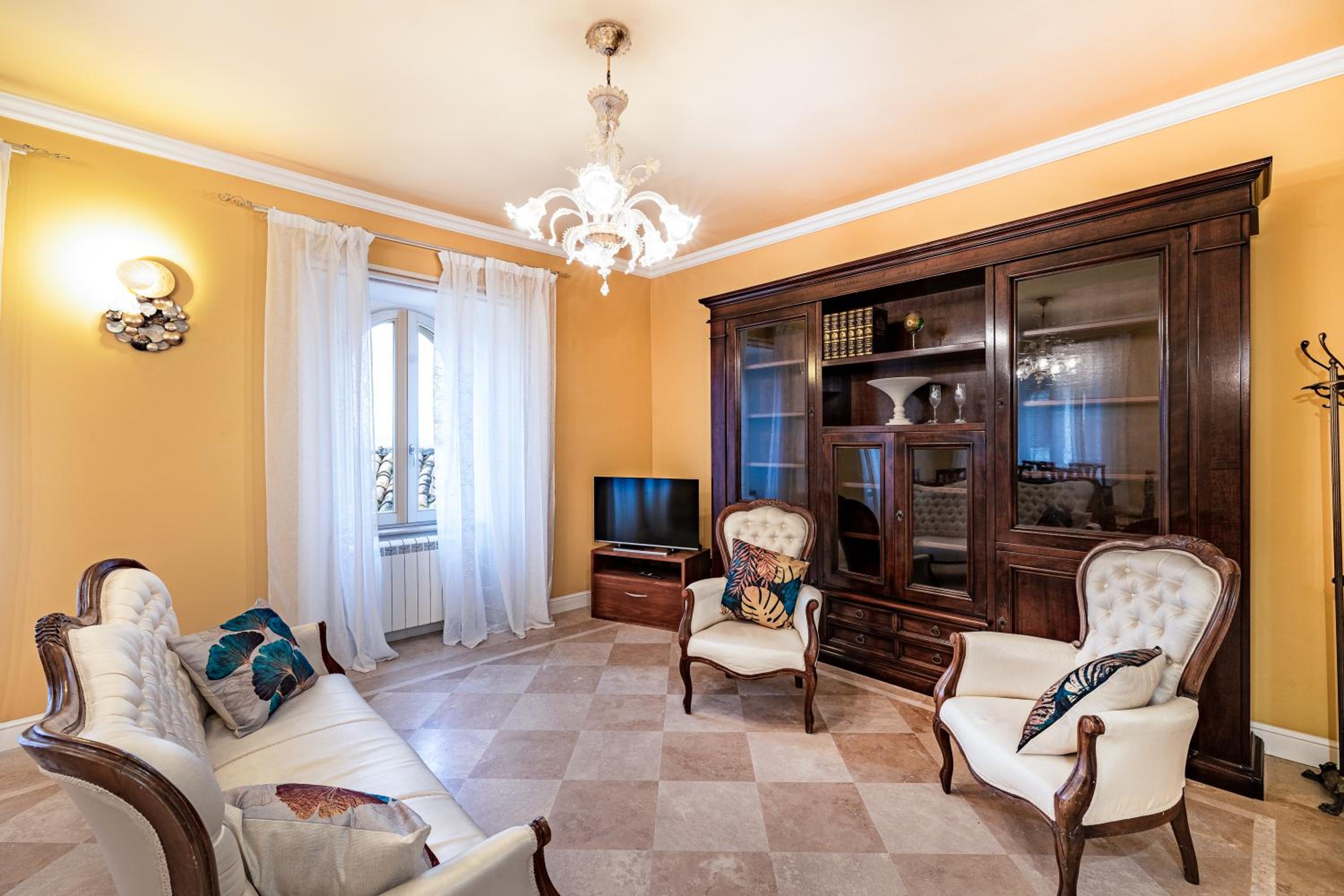 Three-Bedroom Villa photo 1
