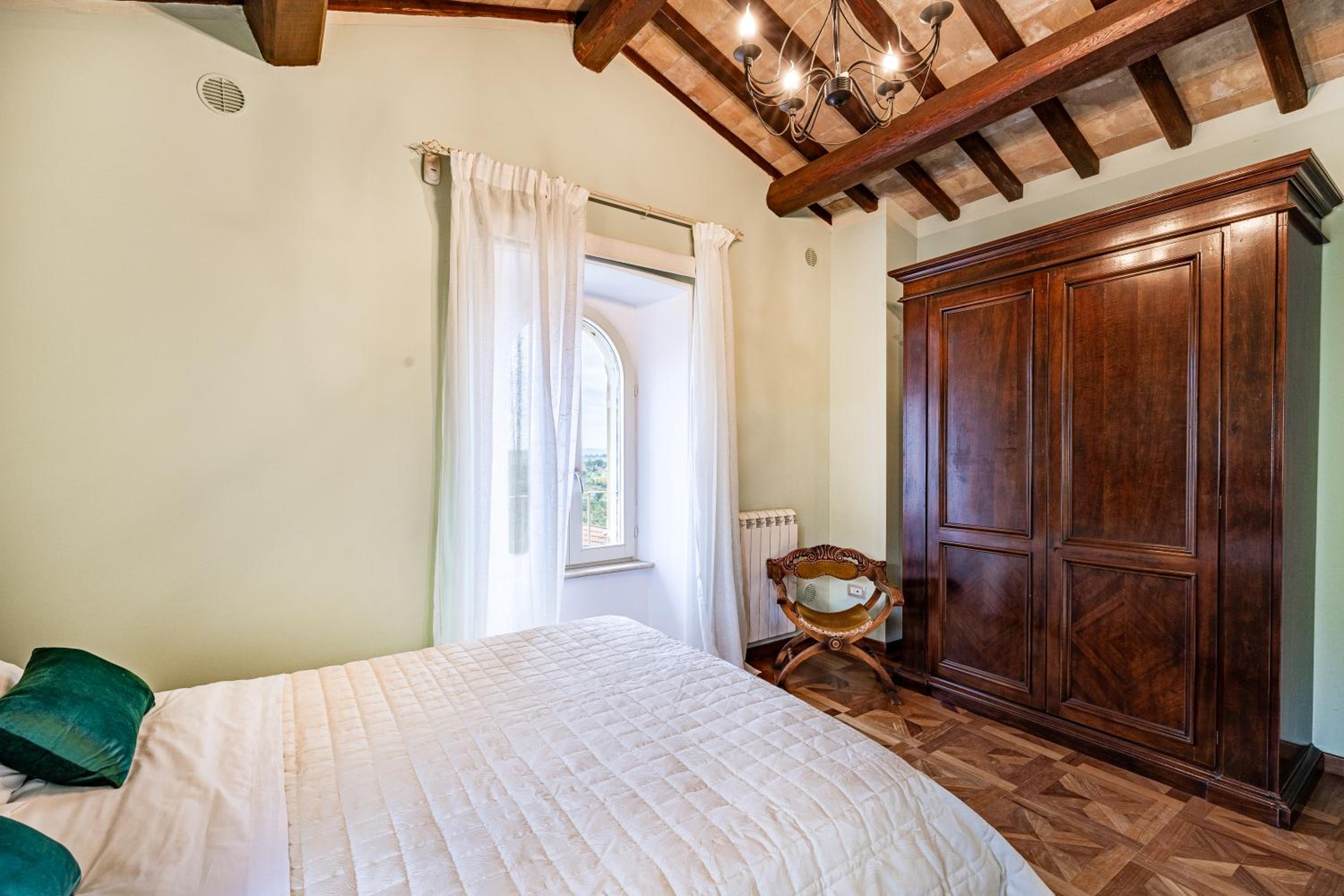 Three-Bedroom Villa photo 3