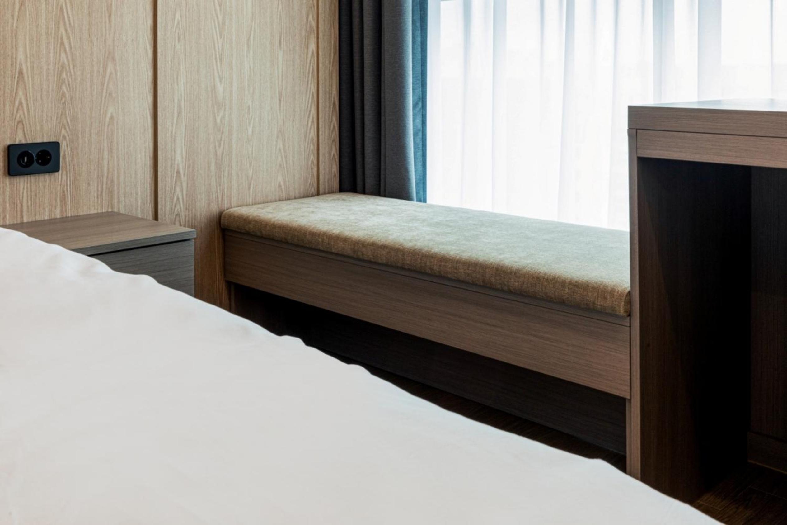 Standard Double Room - Photo 8