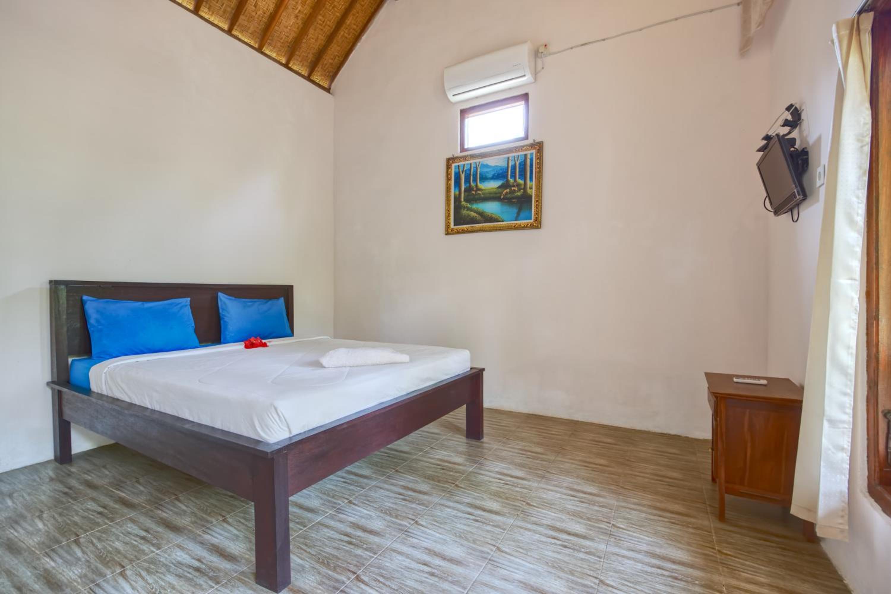 Double Room with Private Bathroom - Photo 6