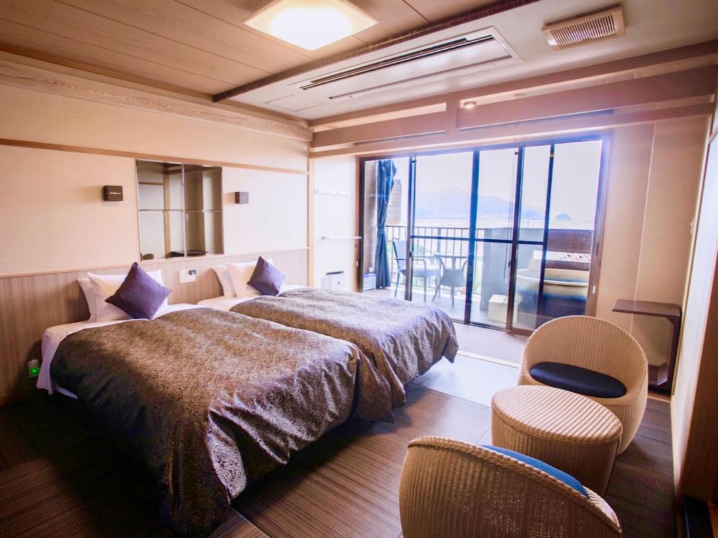 Japanese-Style Superior Room with Open Air Bath - Non-Smoking photo 2