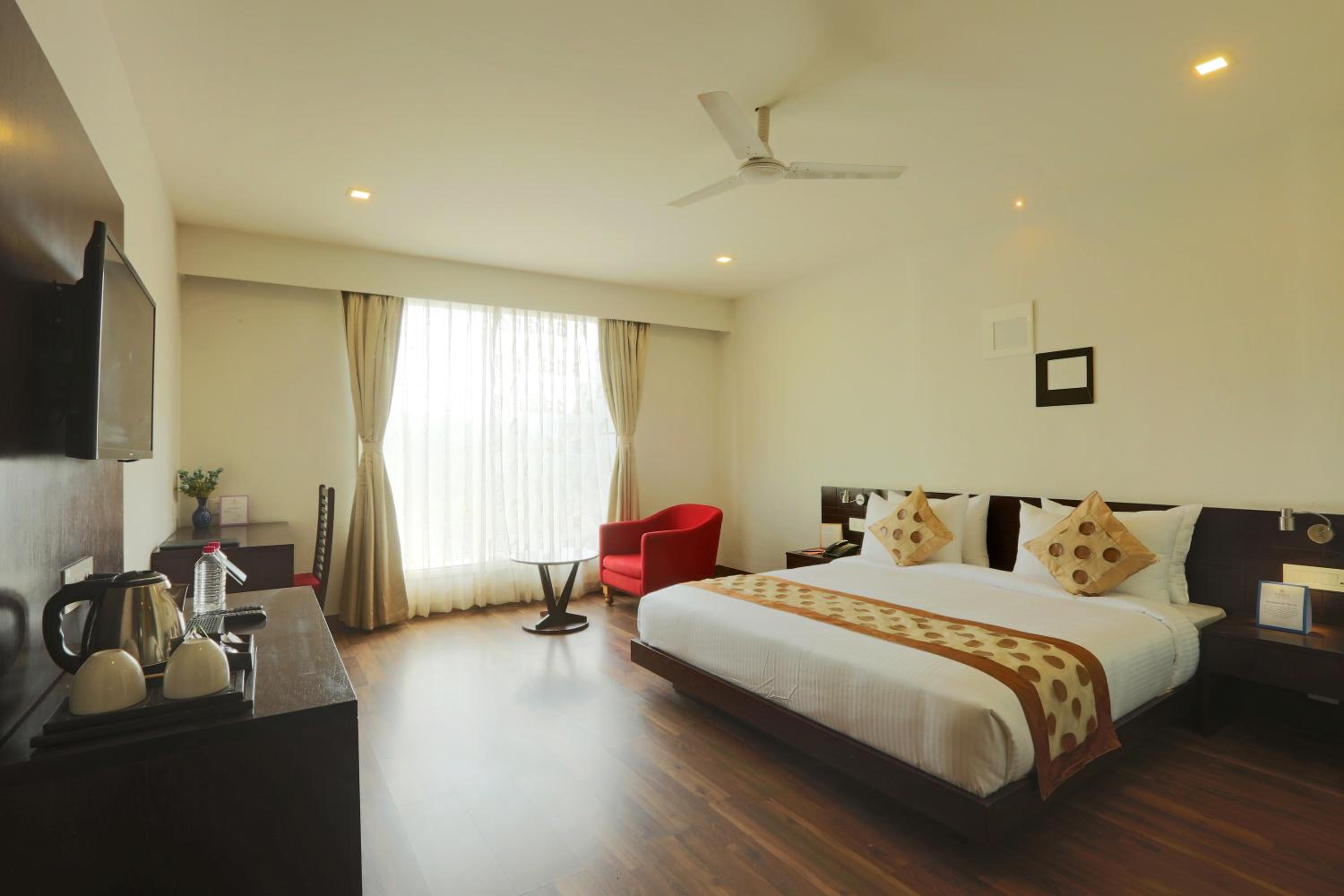 Superior Double or Twin Room - Photo 9