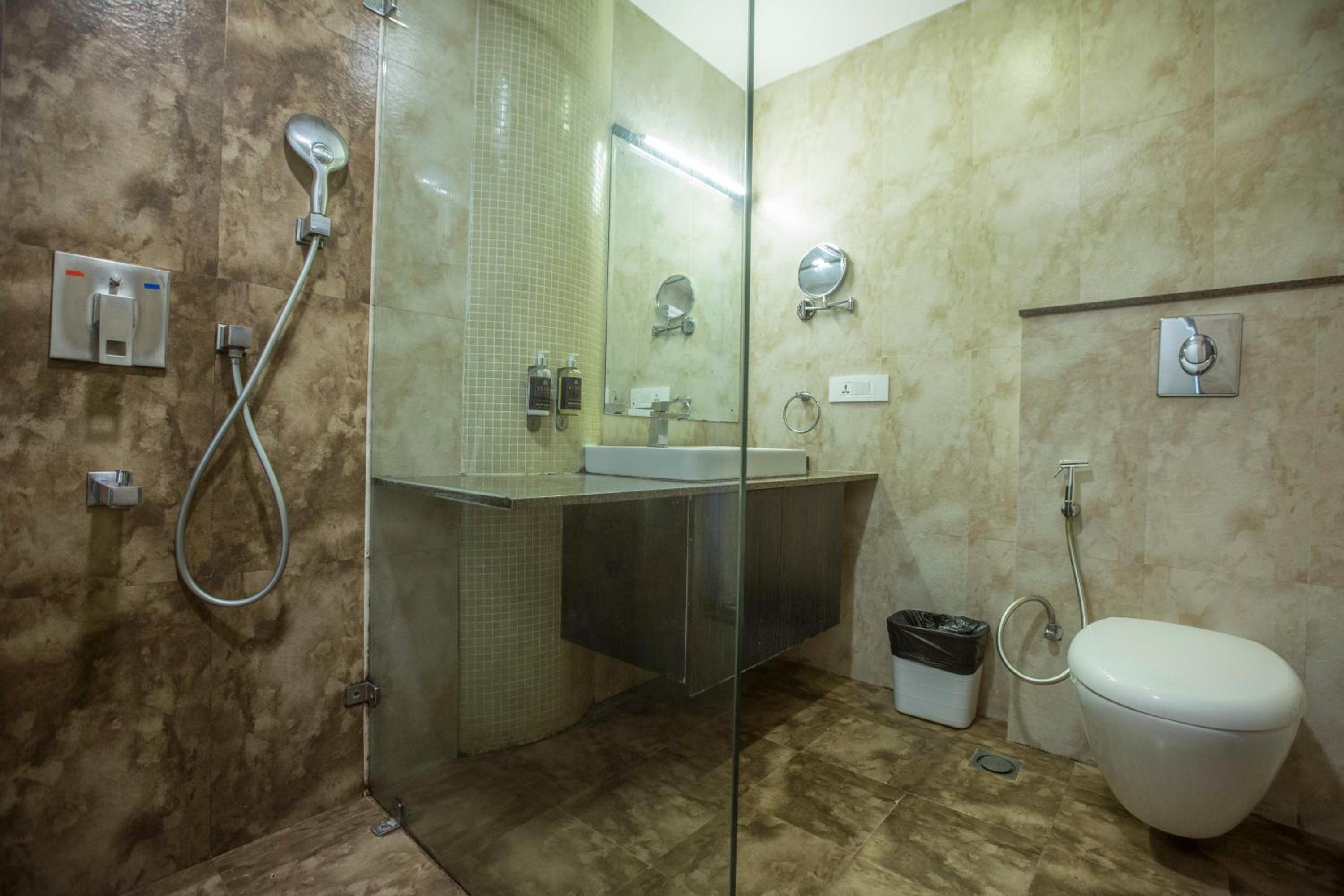 Superior Double or Twin Room - Photo 7