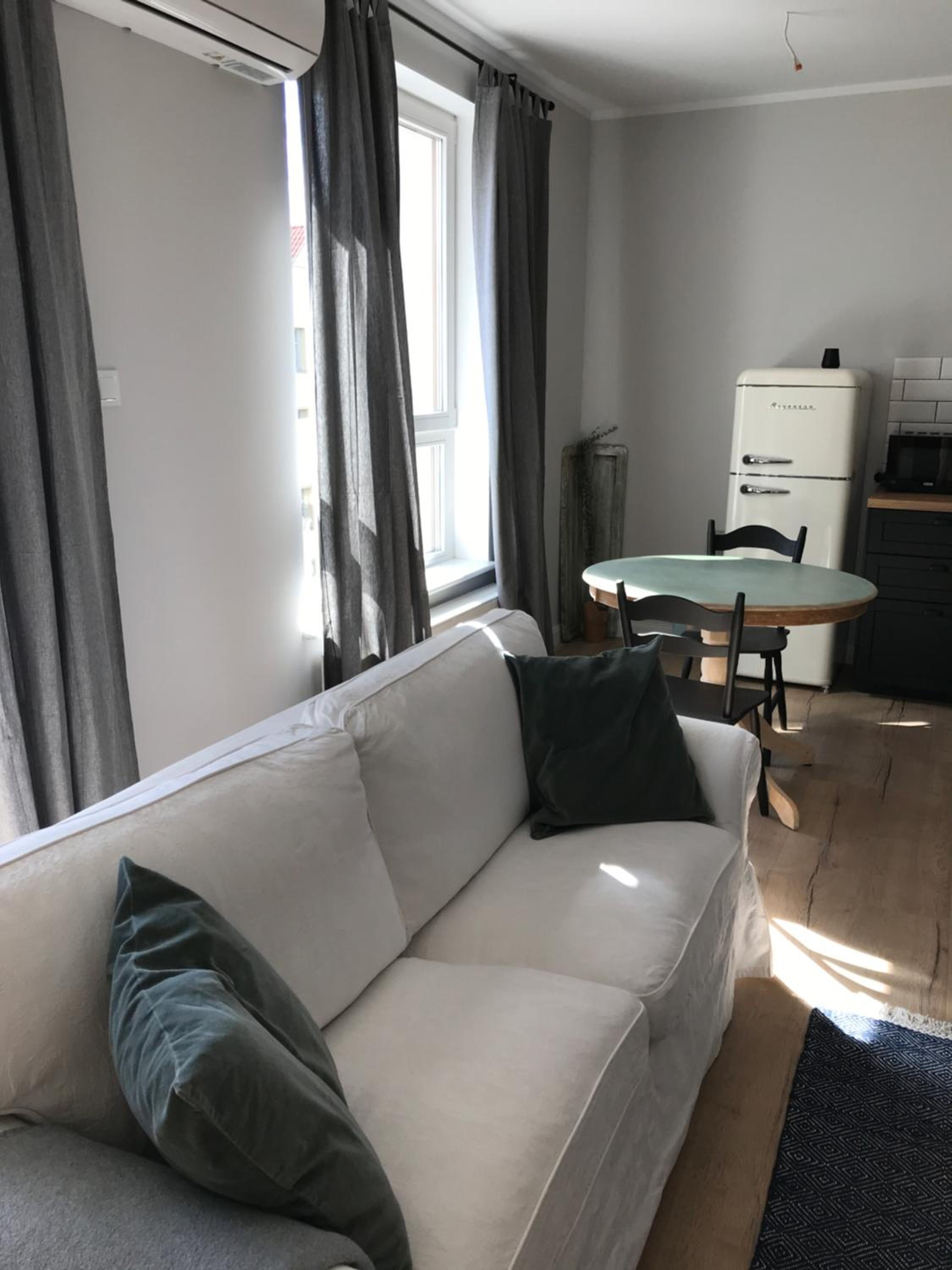 One-Bedroom Apartment - Photo 33