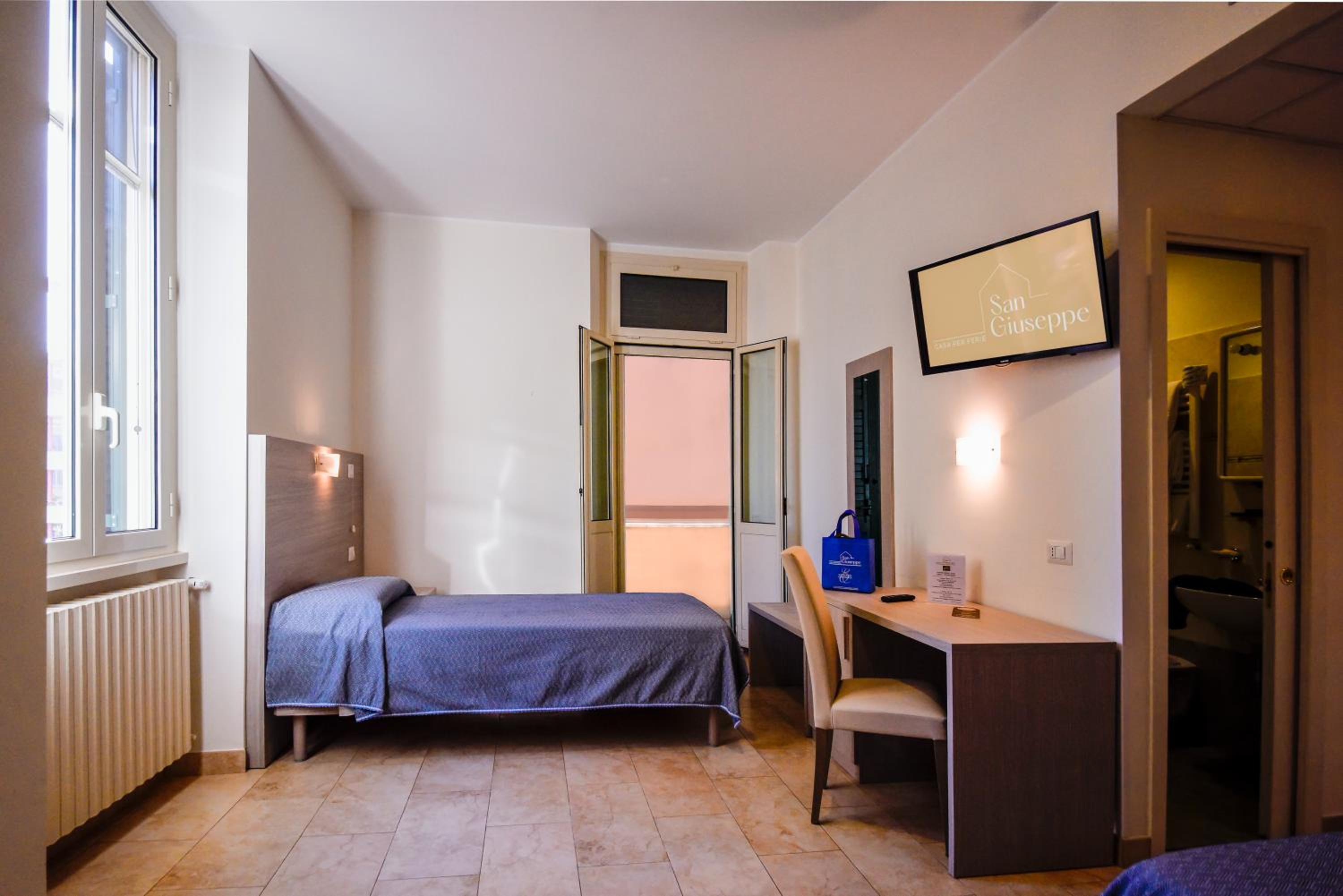 Standard Triple Room photo 1