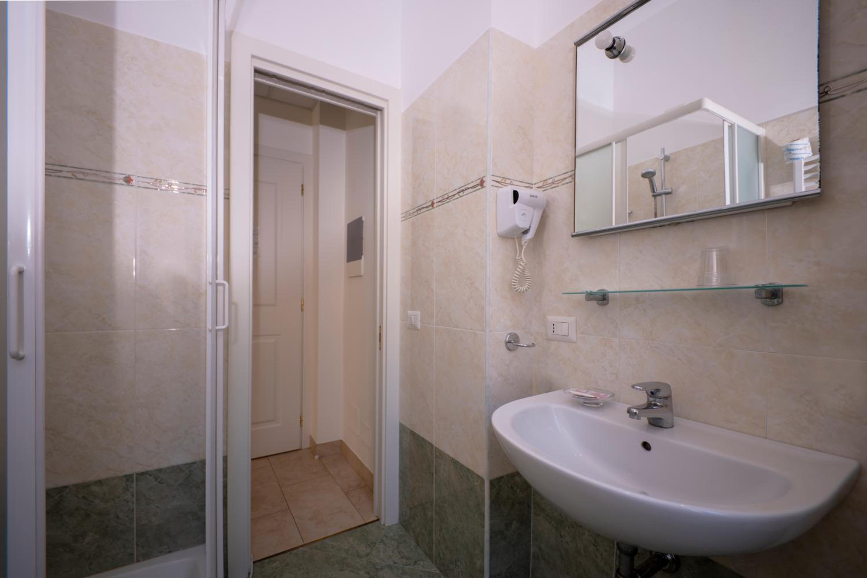 Standard Single Room photo 2
