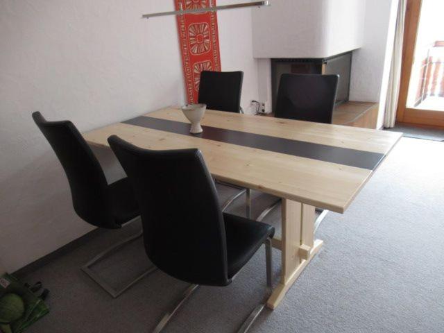 Apartment with Mountain View photo 3