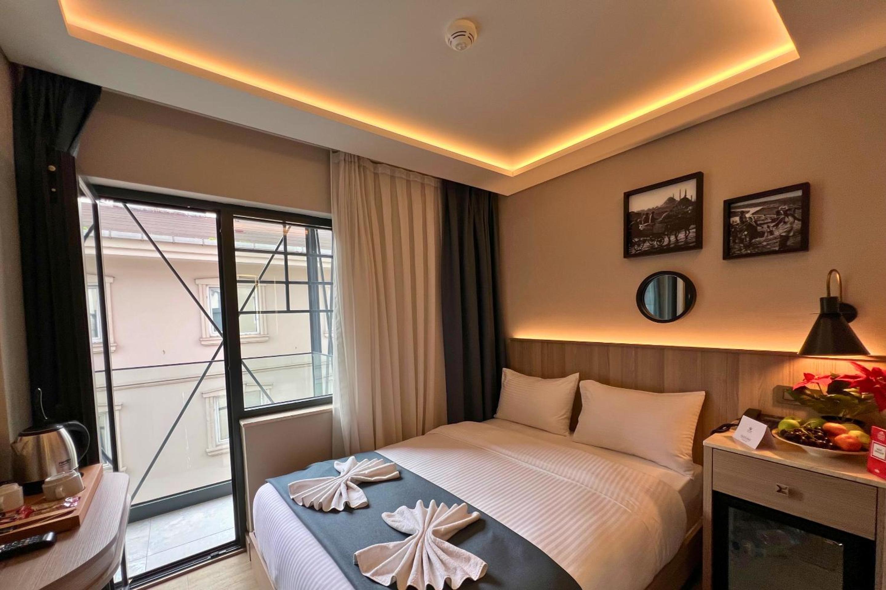 Double Room with Balcony photo 1