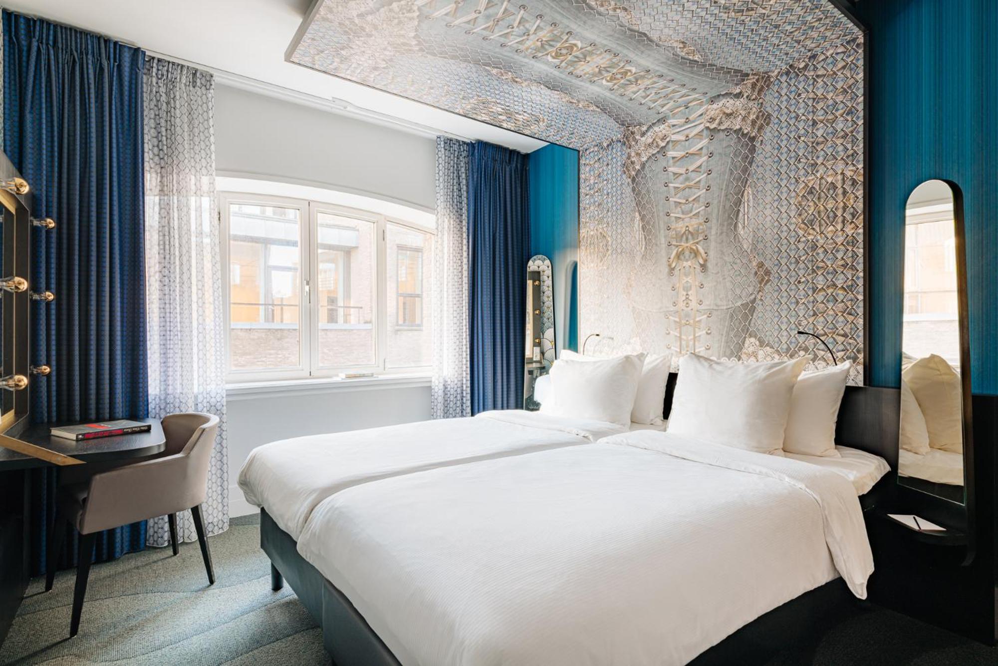 Superior Room 1 Twin Bed