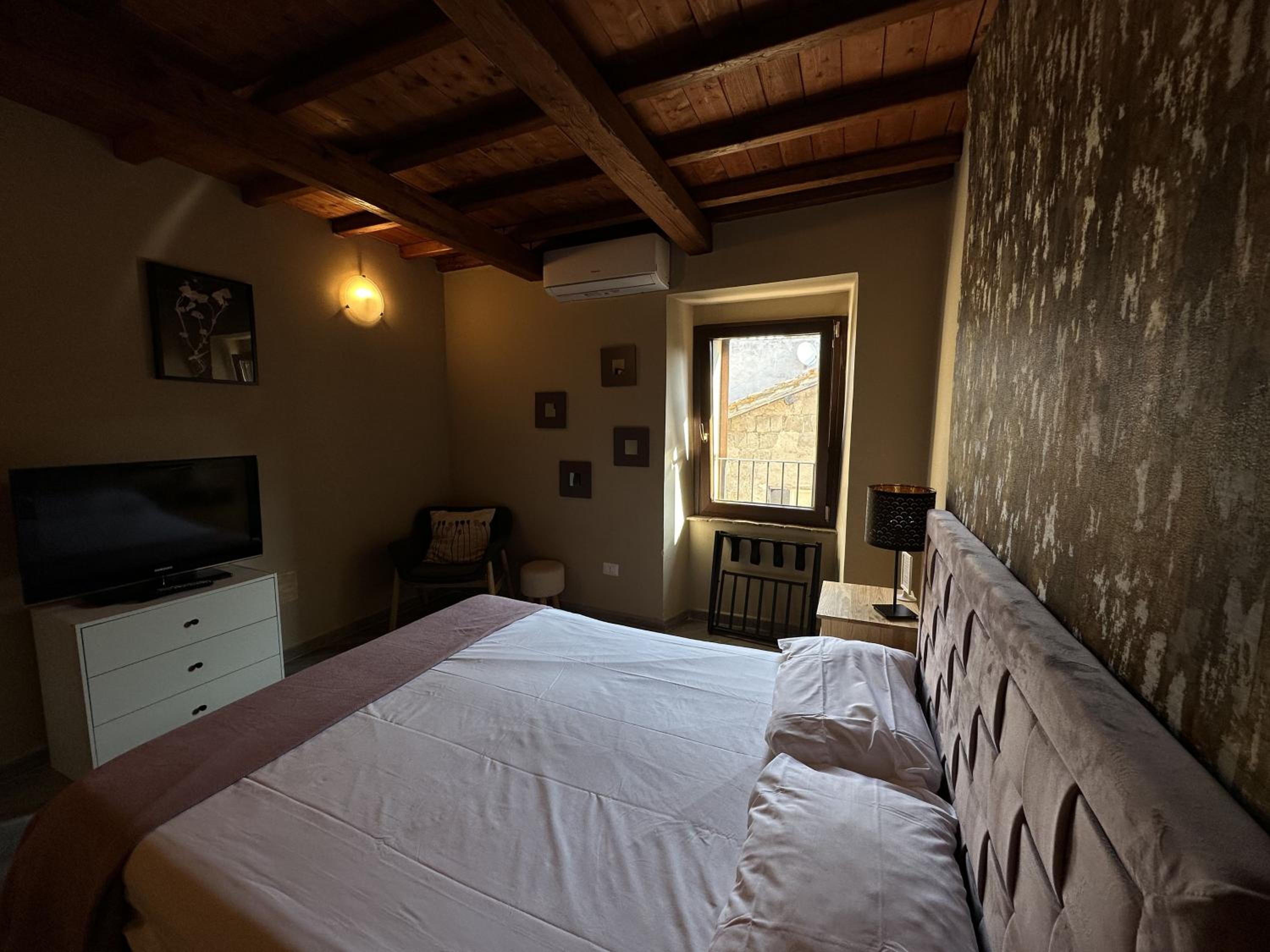 Superior Double Room - Photo 12