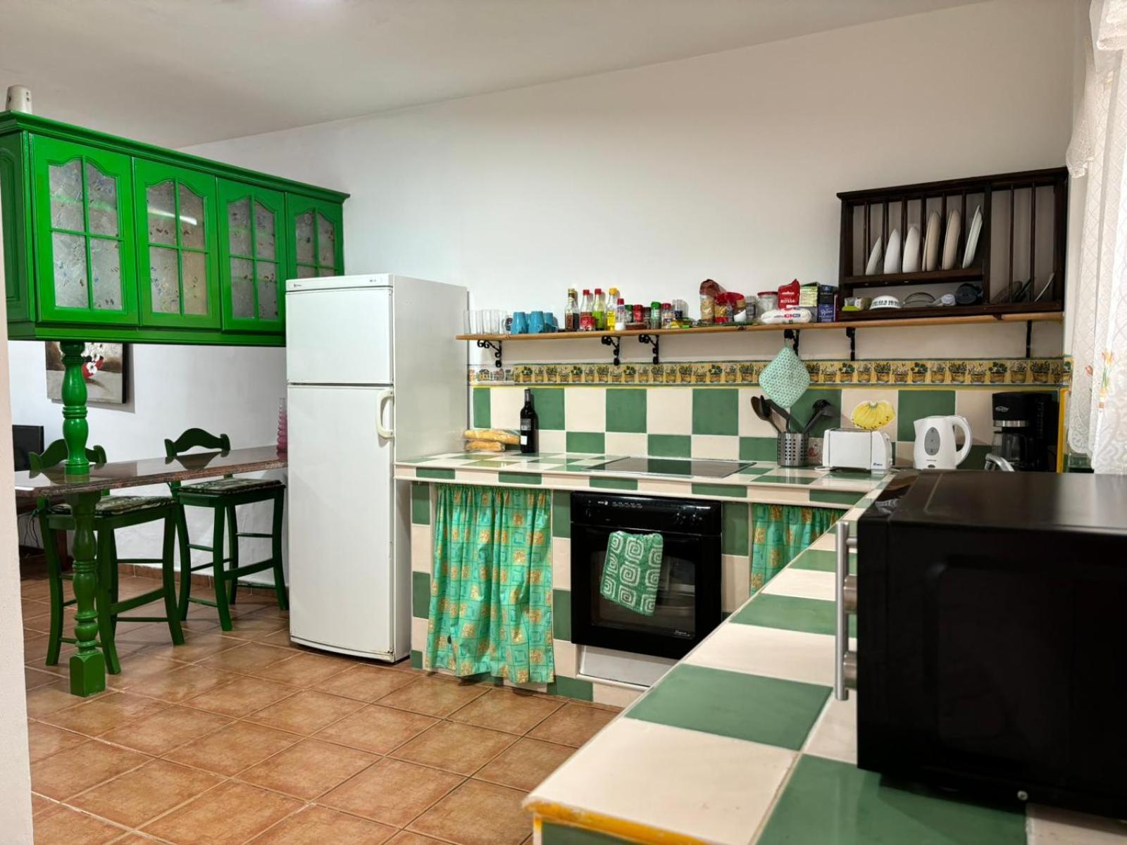 Standard Double Room - Photo 24