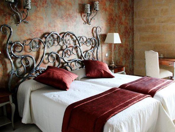 Double or Twin Room - Photo 1