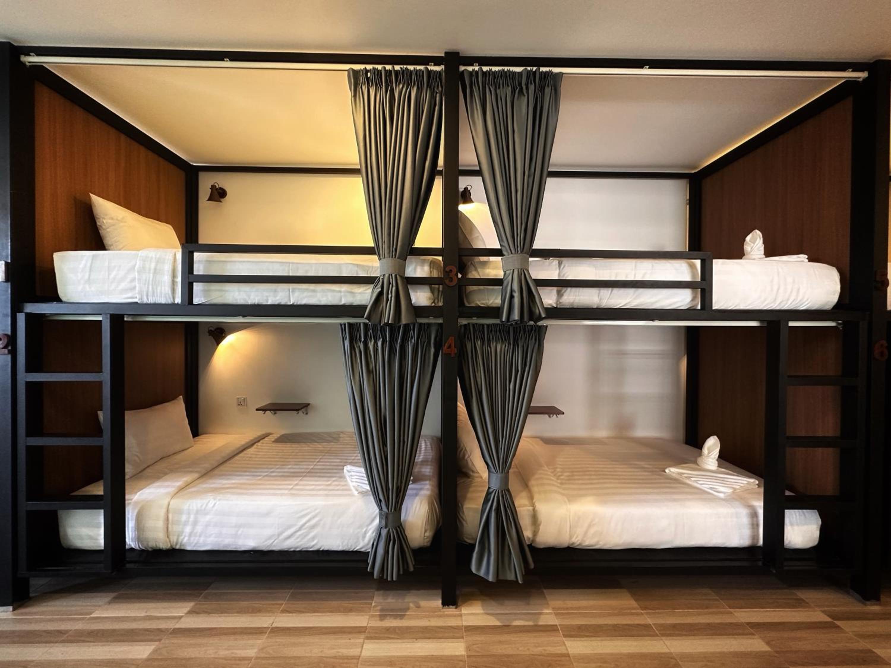 Bed in 10-Bed Mixed Dormitory Room photo 2