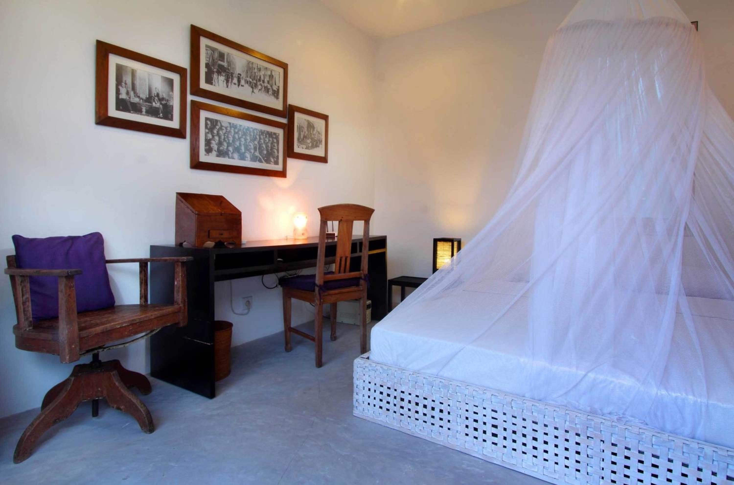 Villa - Photo 1