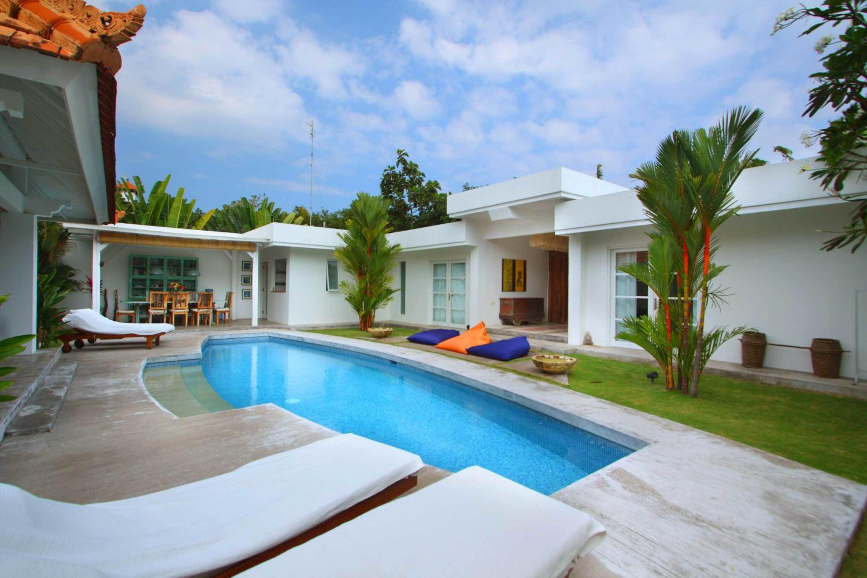 Villa - Photo 3