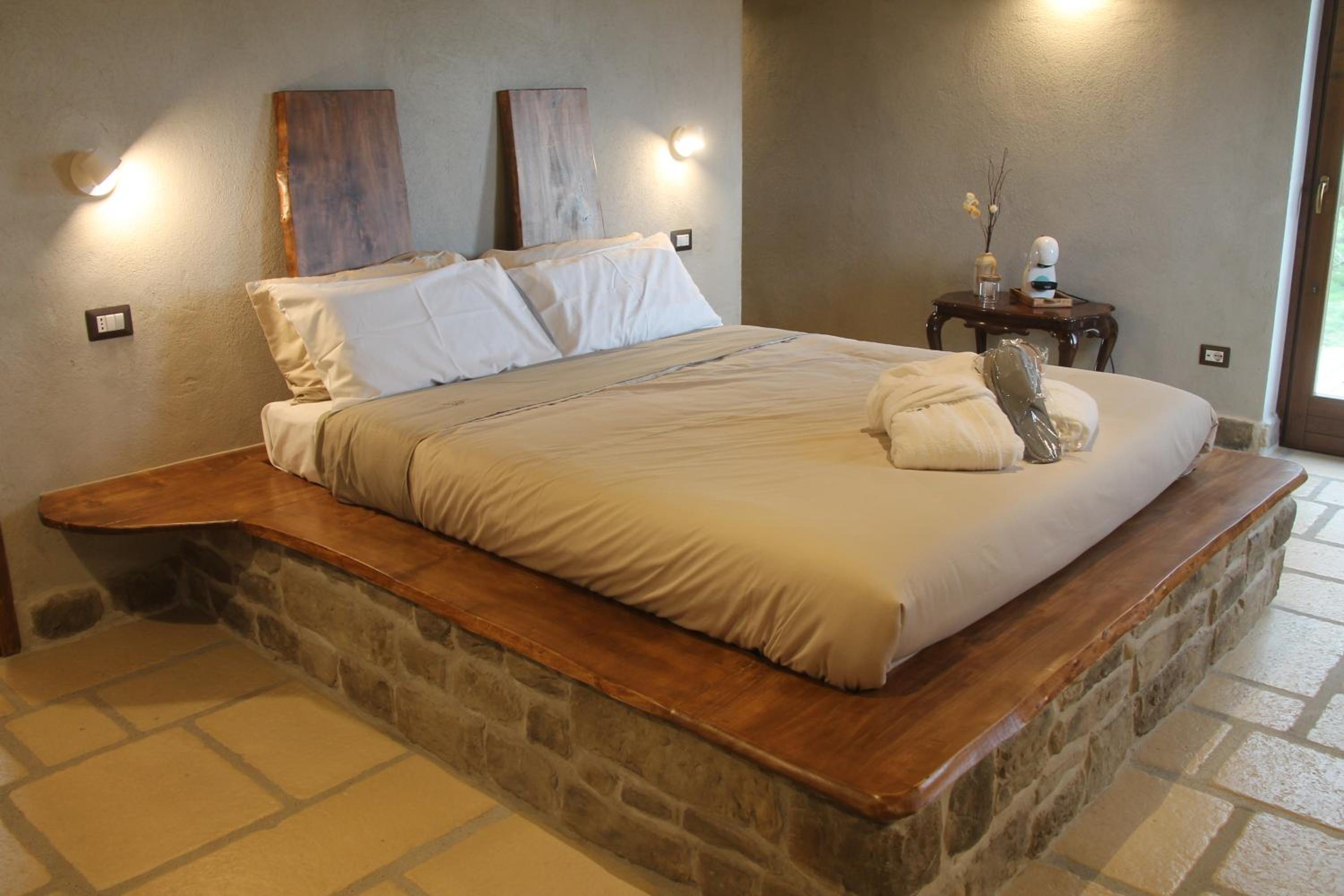 Double Room with Terrace - Photo 4