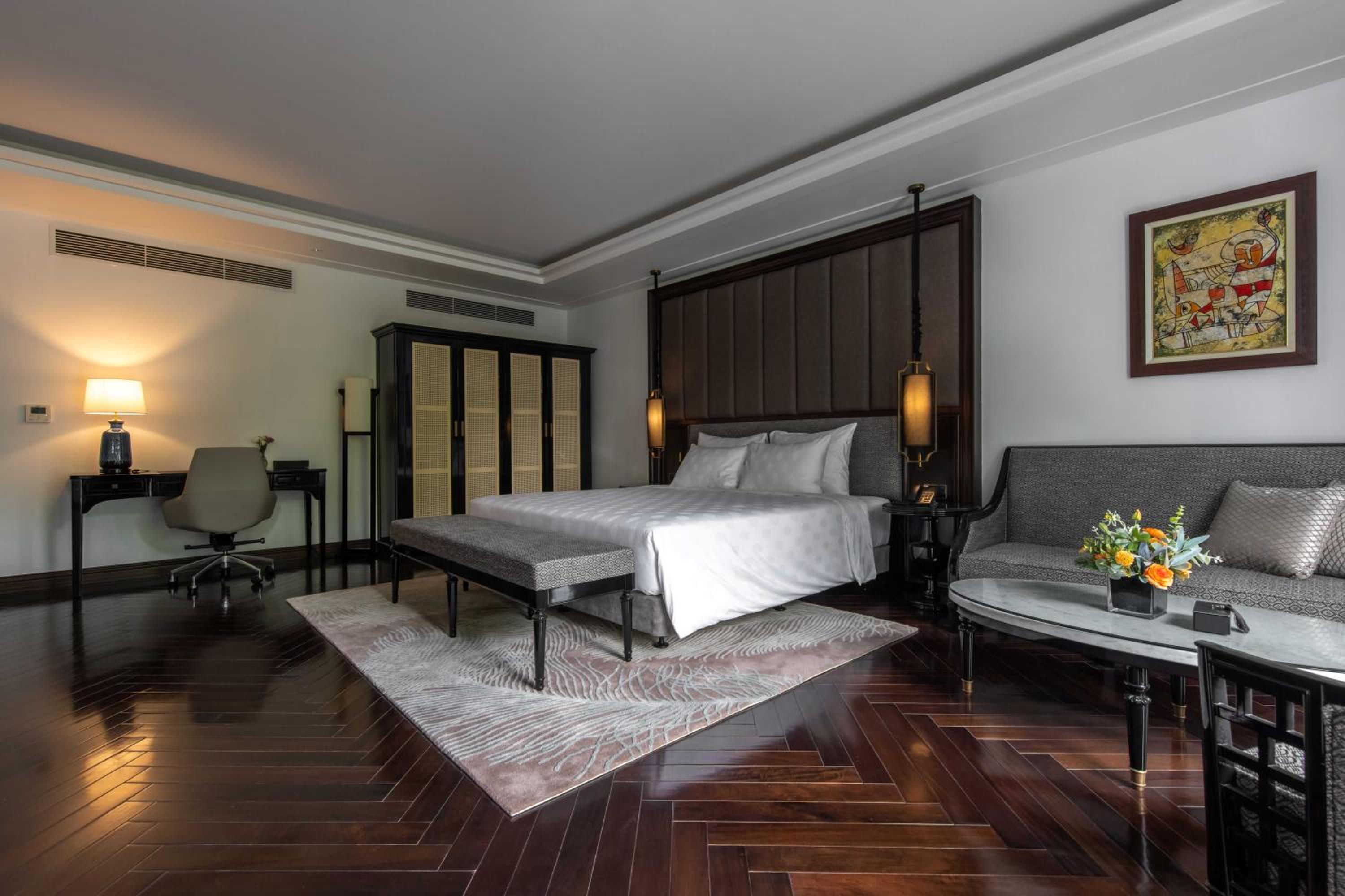 Executive Suite
