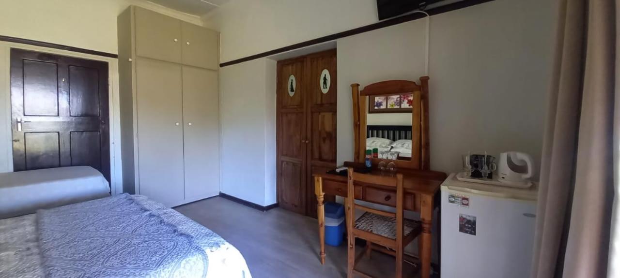 Twin/Double Room - Photo 4