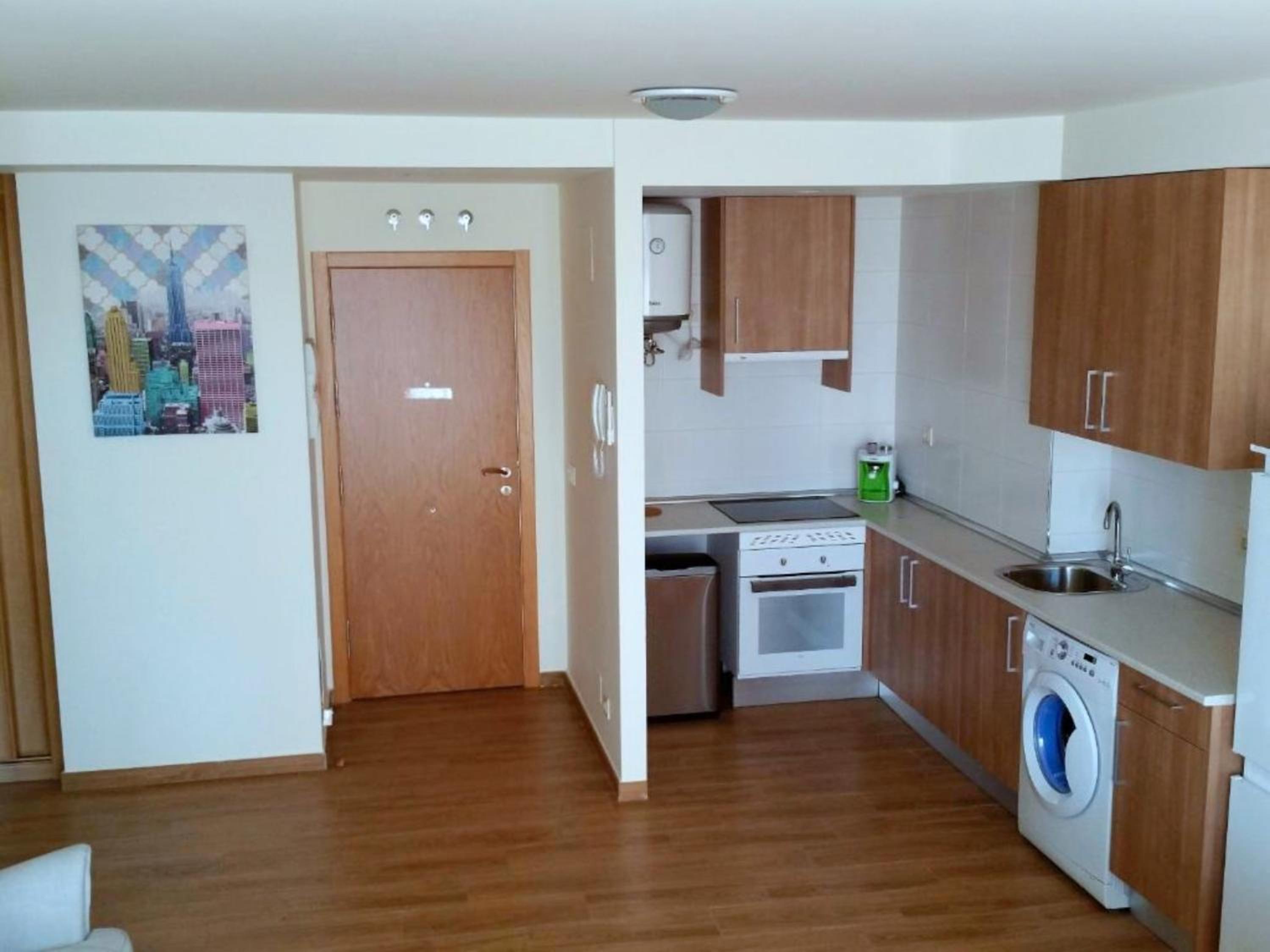 One-Bedroom Apartment photo 3