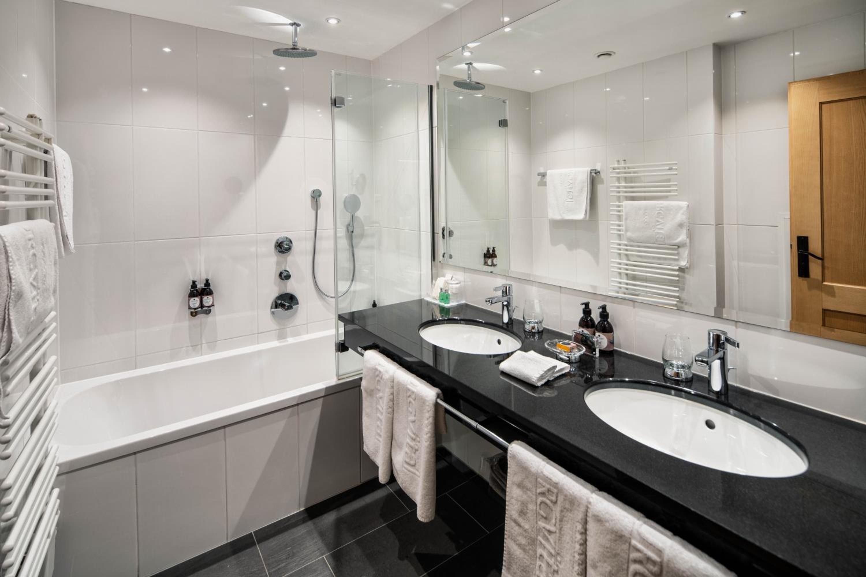 Superior Suite photo 2