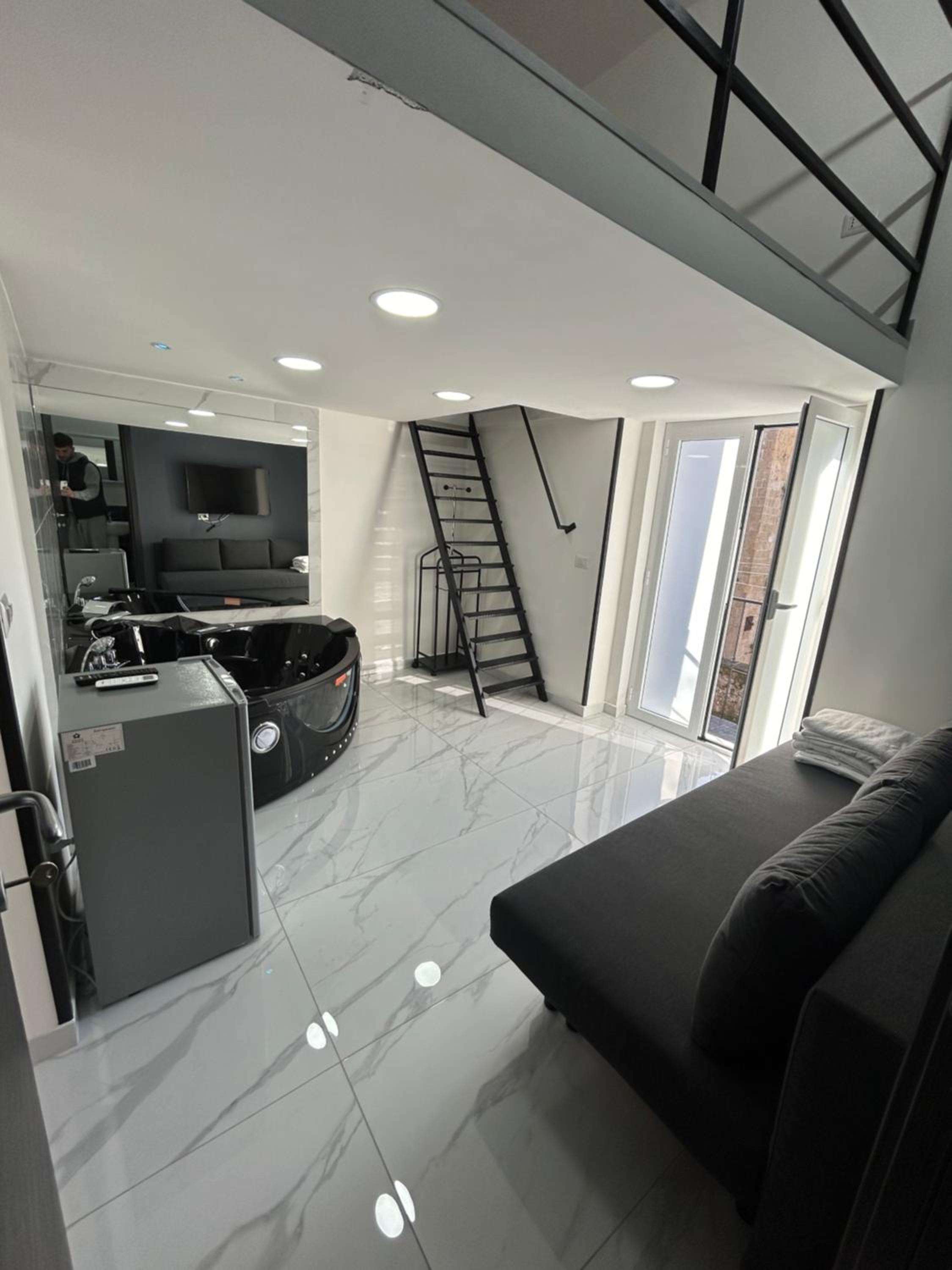 Suite with Hot Tub