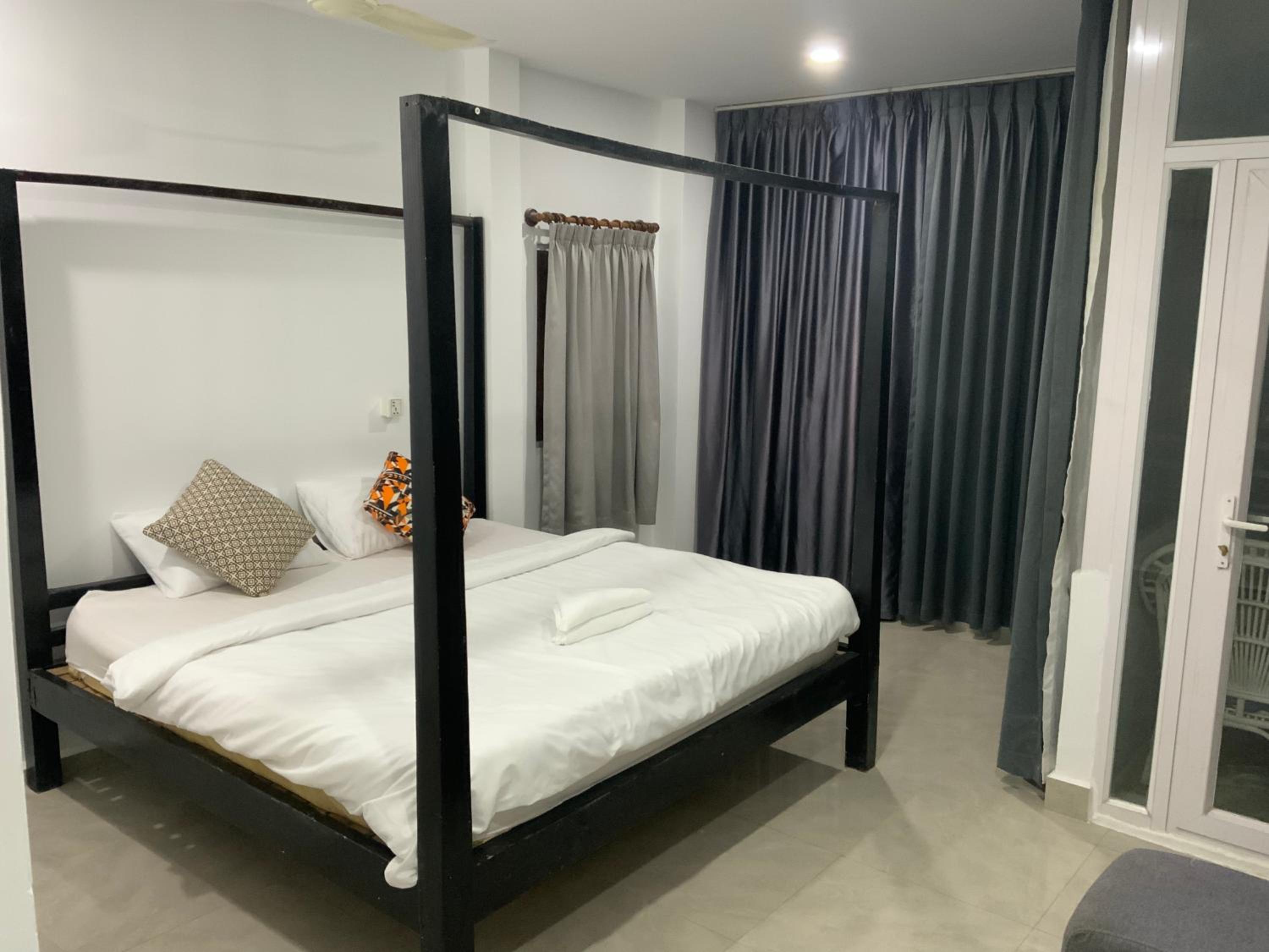 Deluxe Double Room with Balcony photo 1