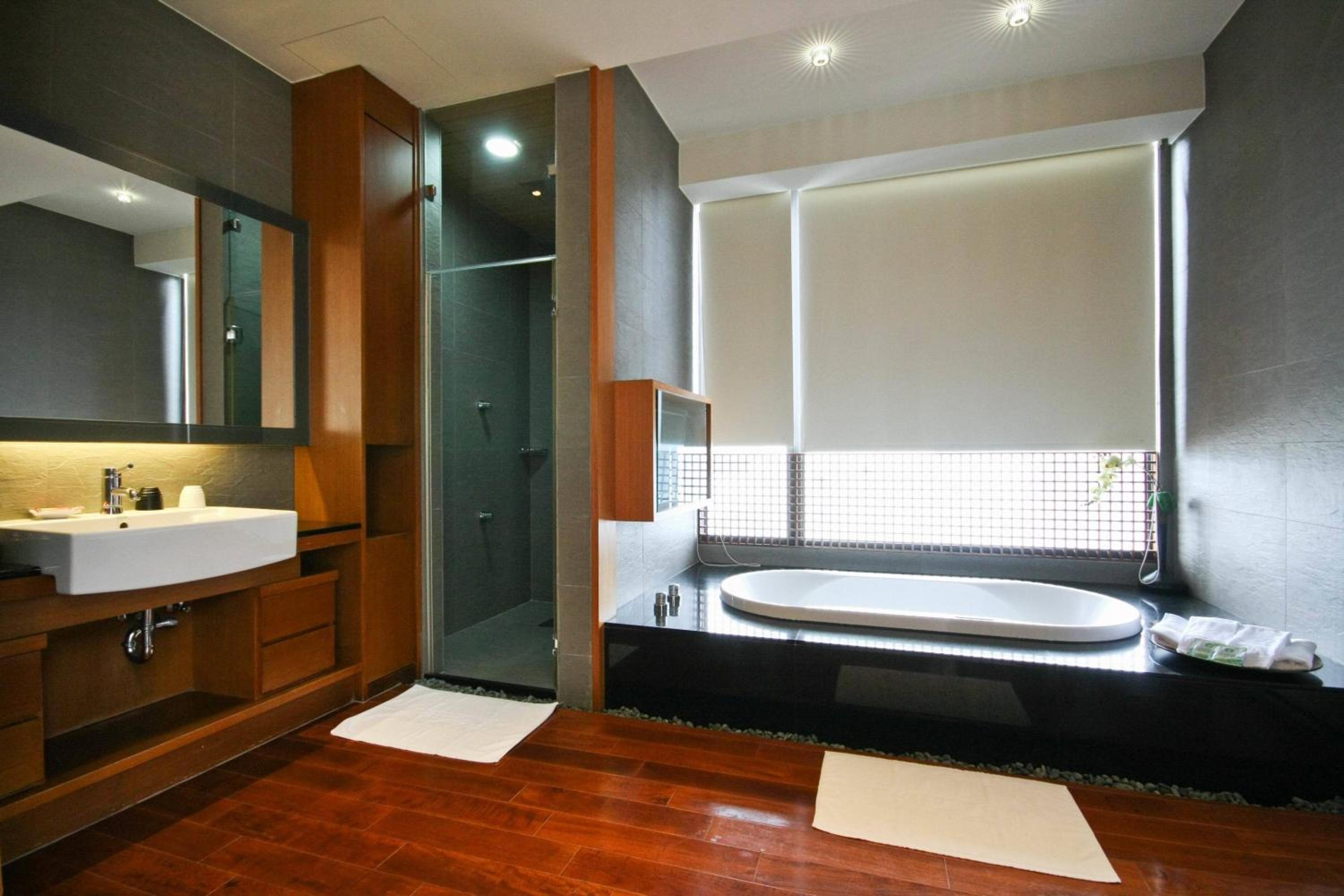 Luxury Suite photo 3