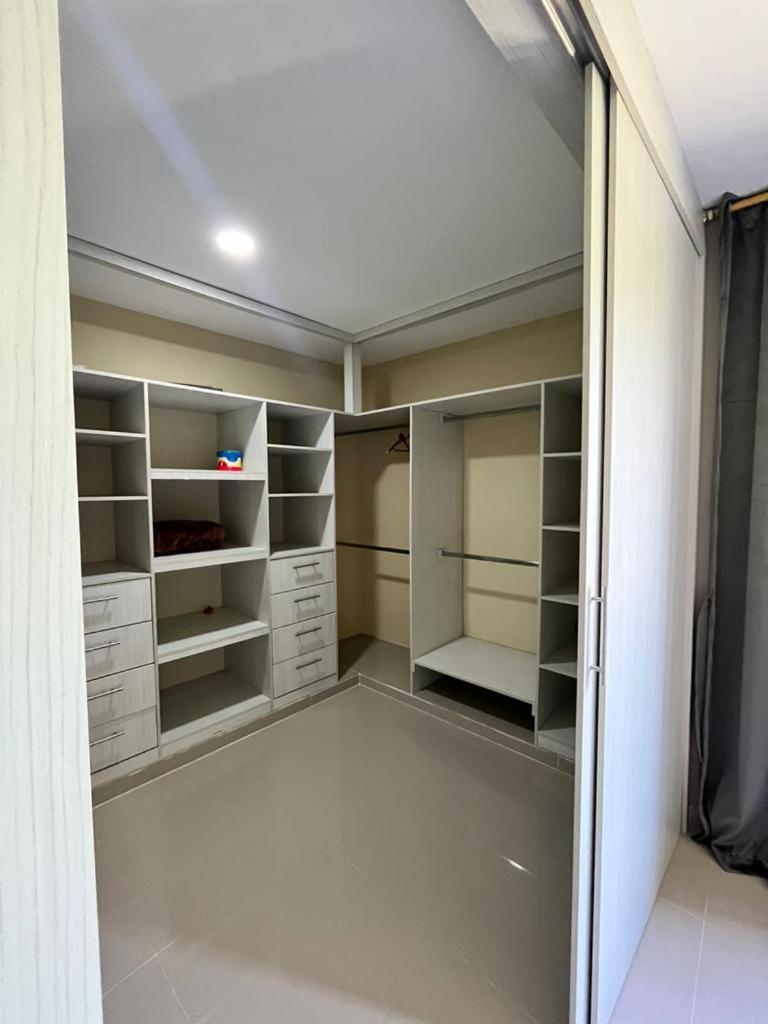 Villa photo 2