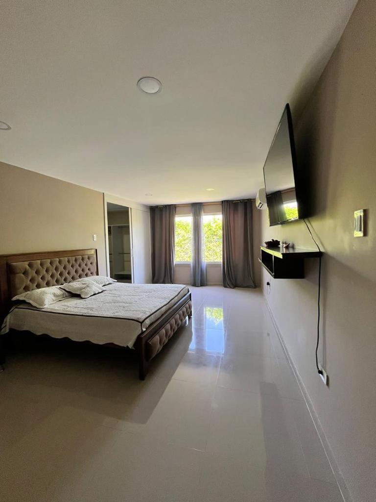 Villa photo 3